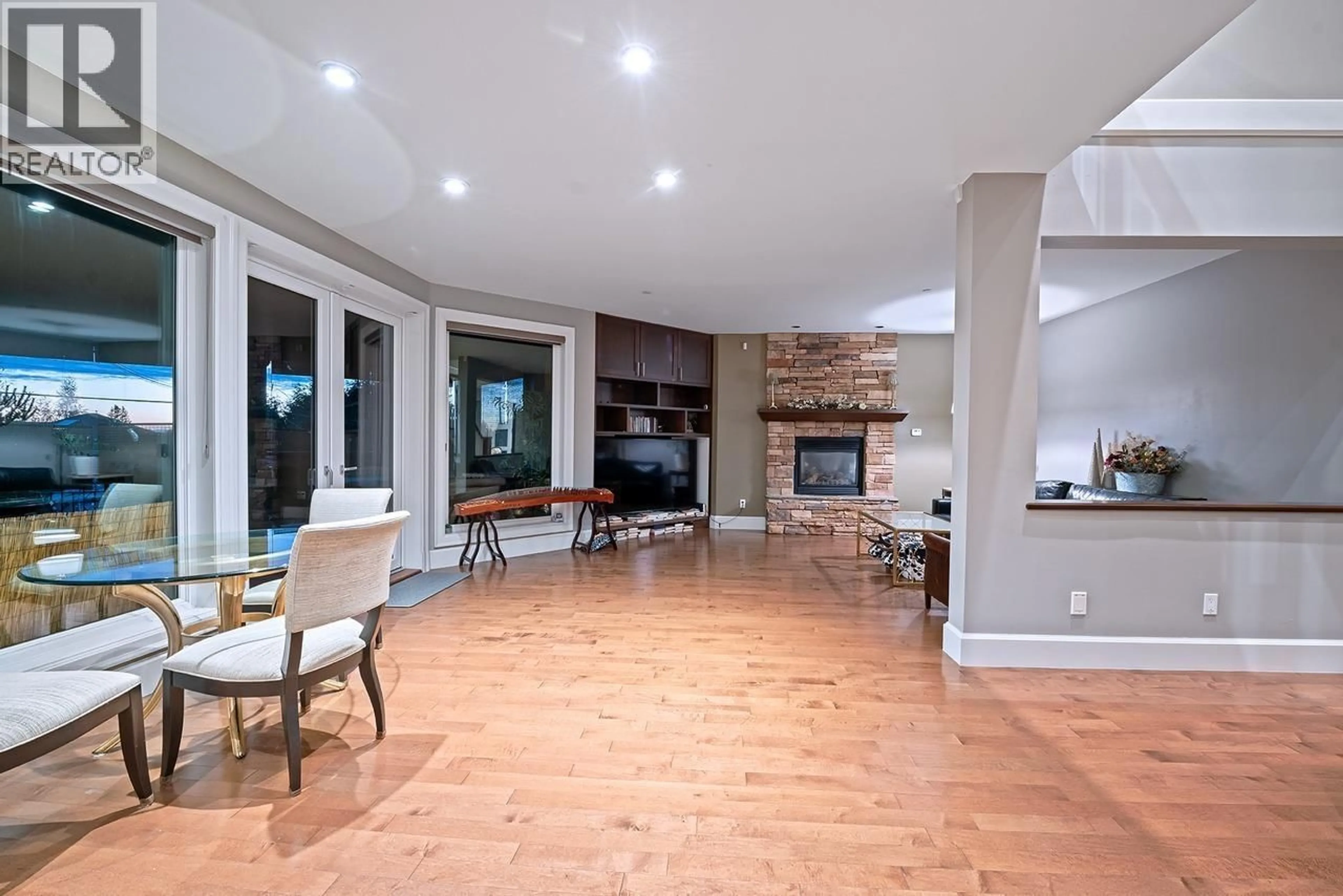 Unknown for 1116 LAWSON AVENUE, West Vancouver British Columbia V7T2E5