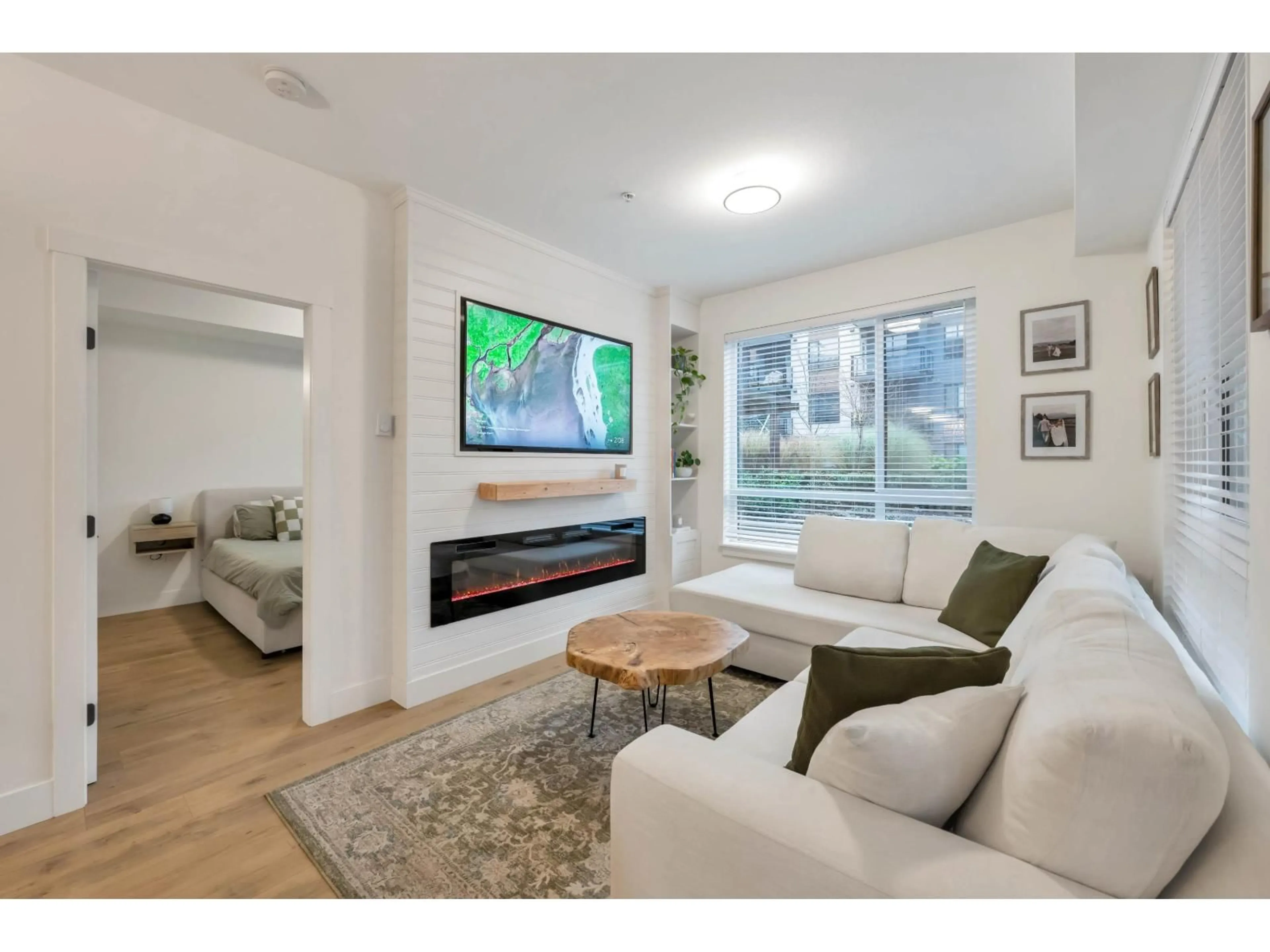 Living room with furniture, unknown for 124 - 7506 199A STREET, Langley British Columbia V2Y3K9