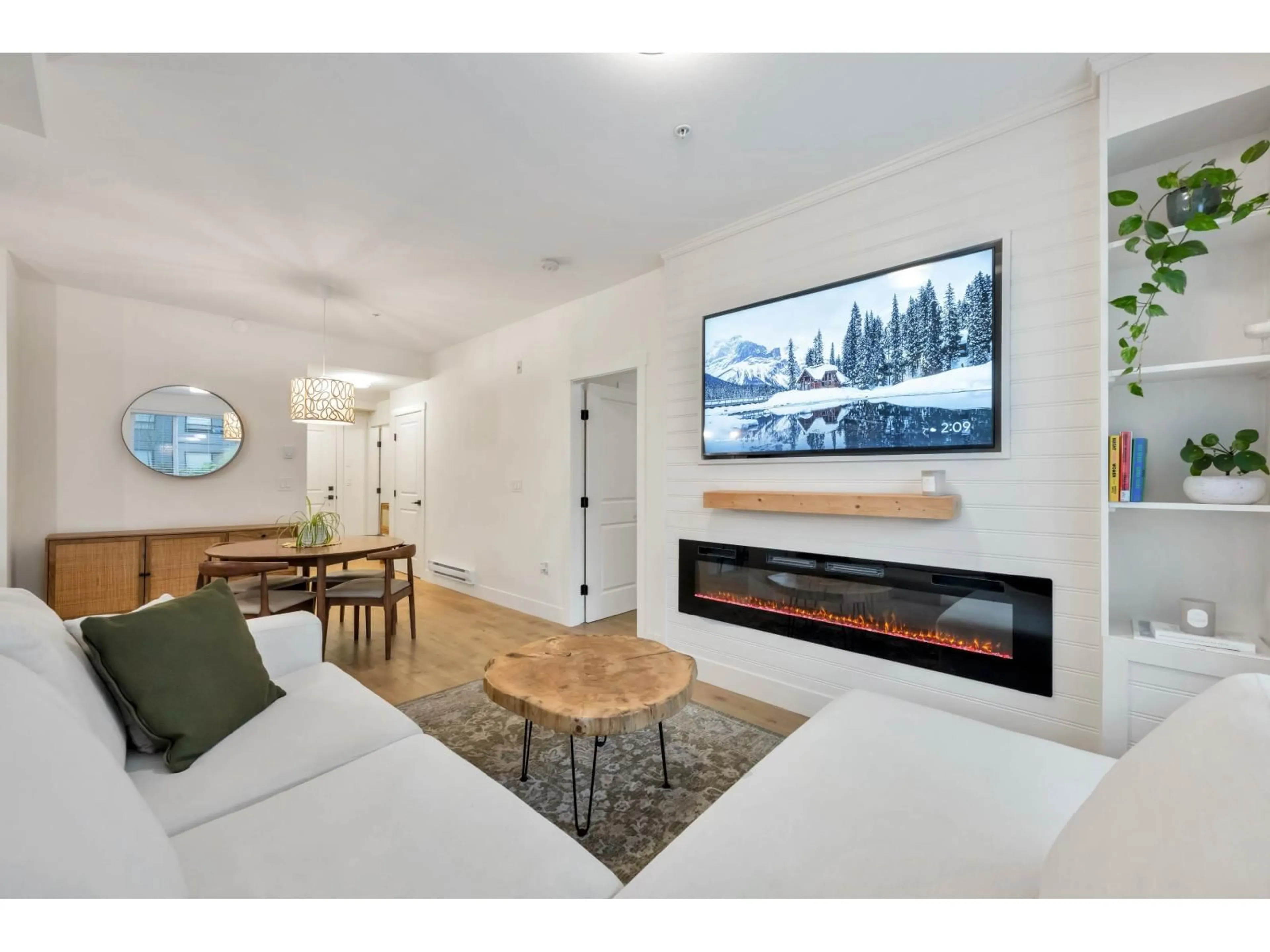 Home theater for 124 - 7506 199A STREET, Langley British Columbia V2Y3K9