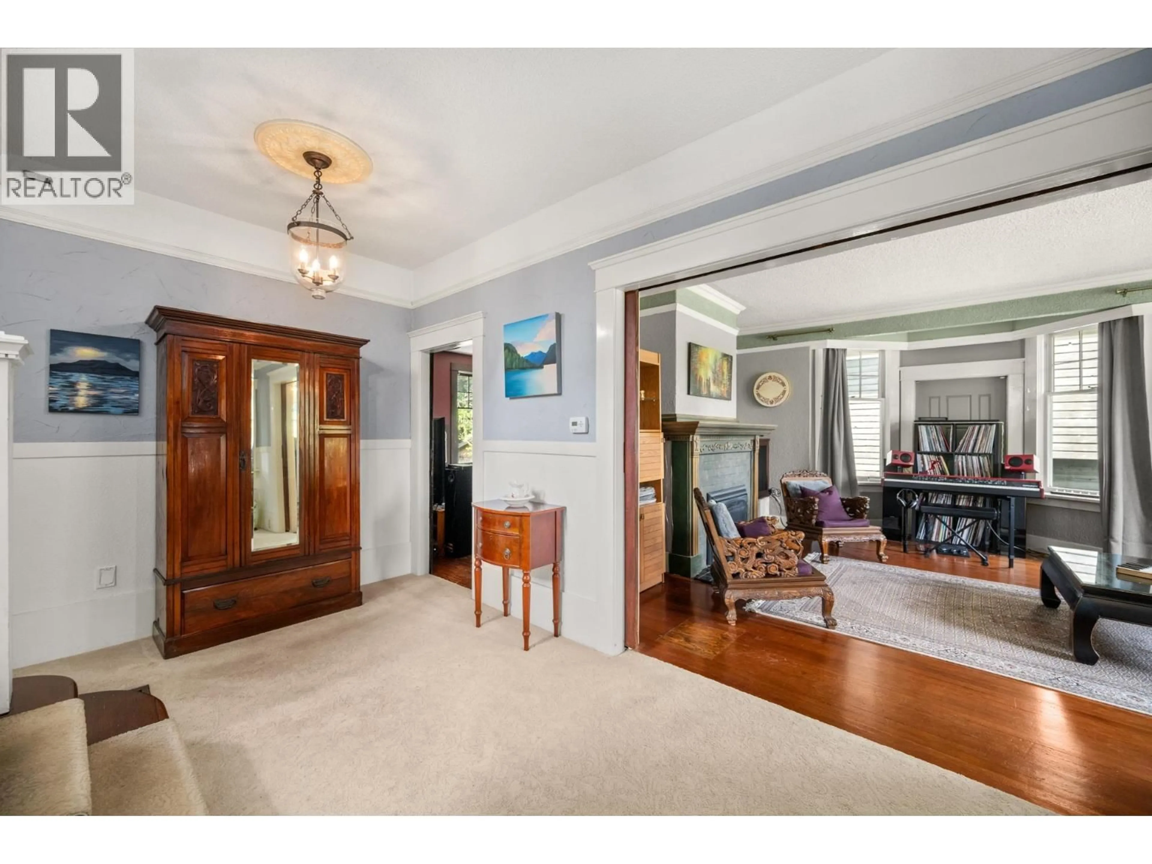 Unknown for 922 FIFTH STREET, New Westminster British Columbia V3L2Y4