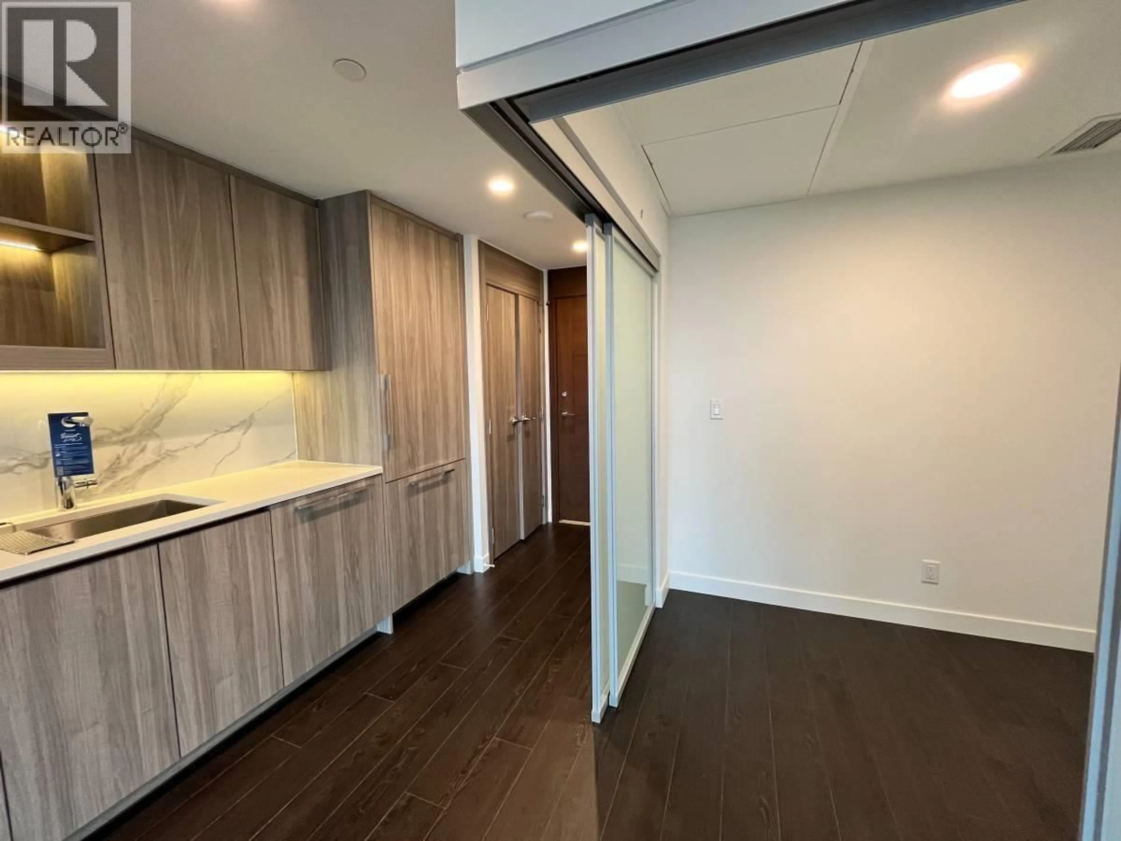 A pic of a room for 2008 - 4890 LOUGHEED HIGHWAY, Burnaby British Columbia V5C0N2