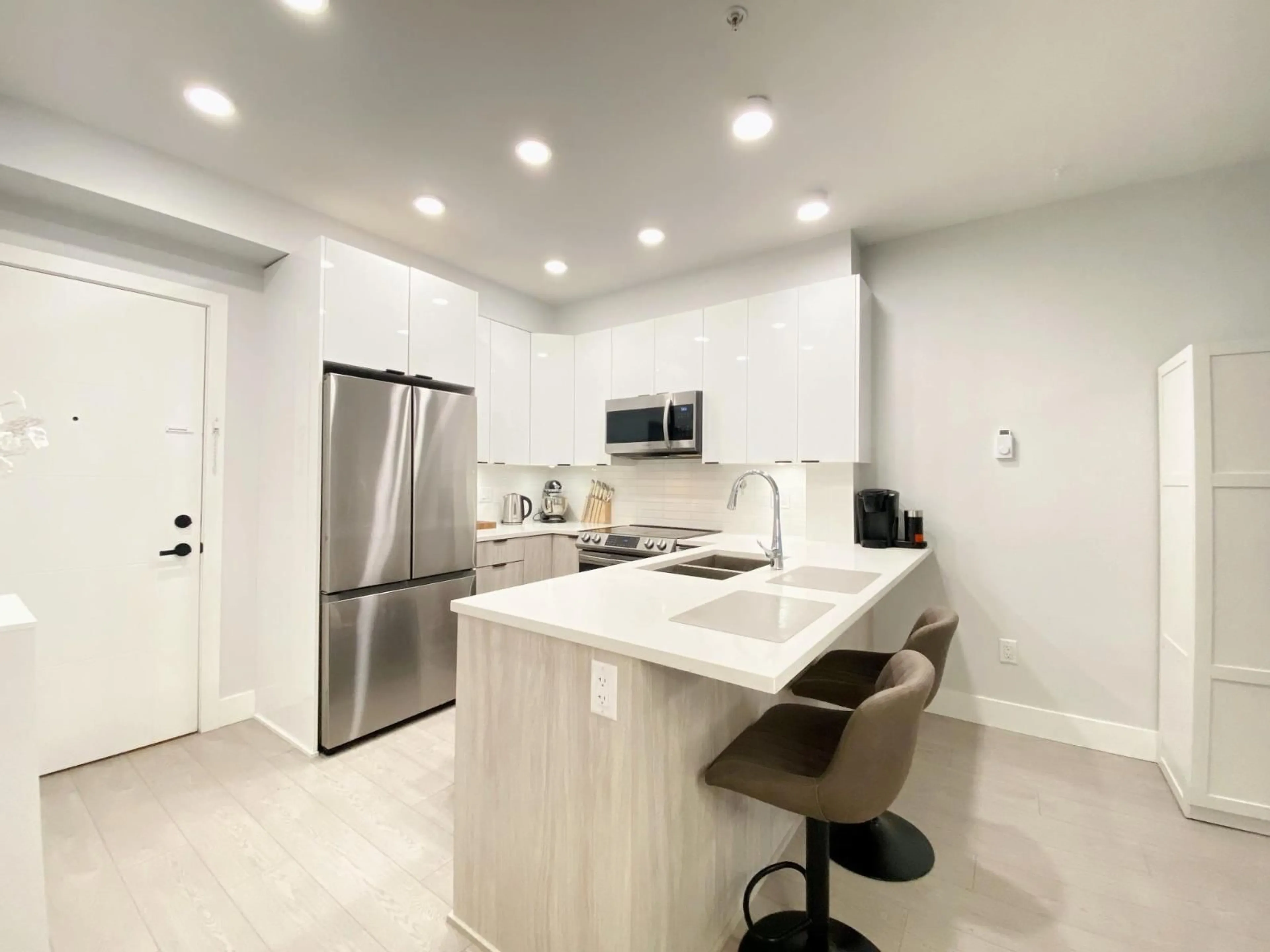 Open concept kitchen, unknown for 202 - 20360 LOGAN AVENUE, Langley British Columbia V3A0P5