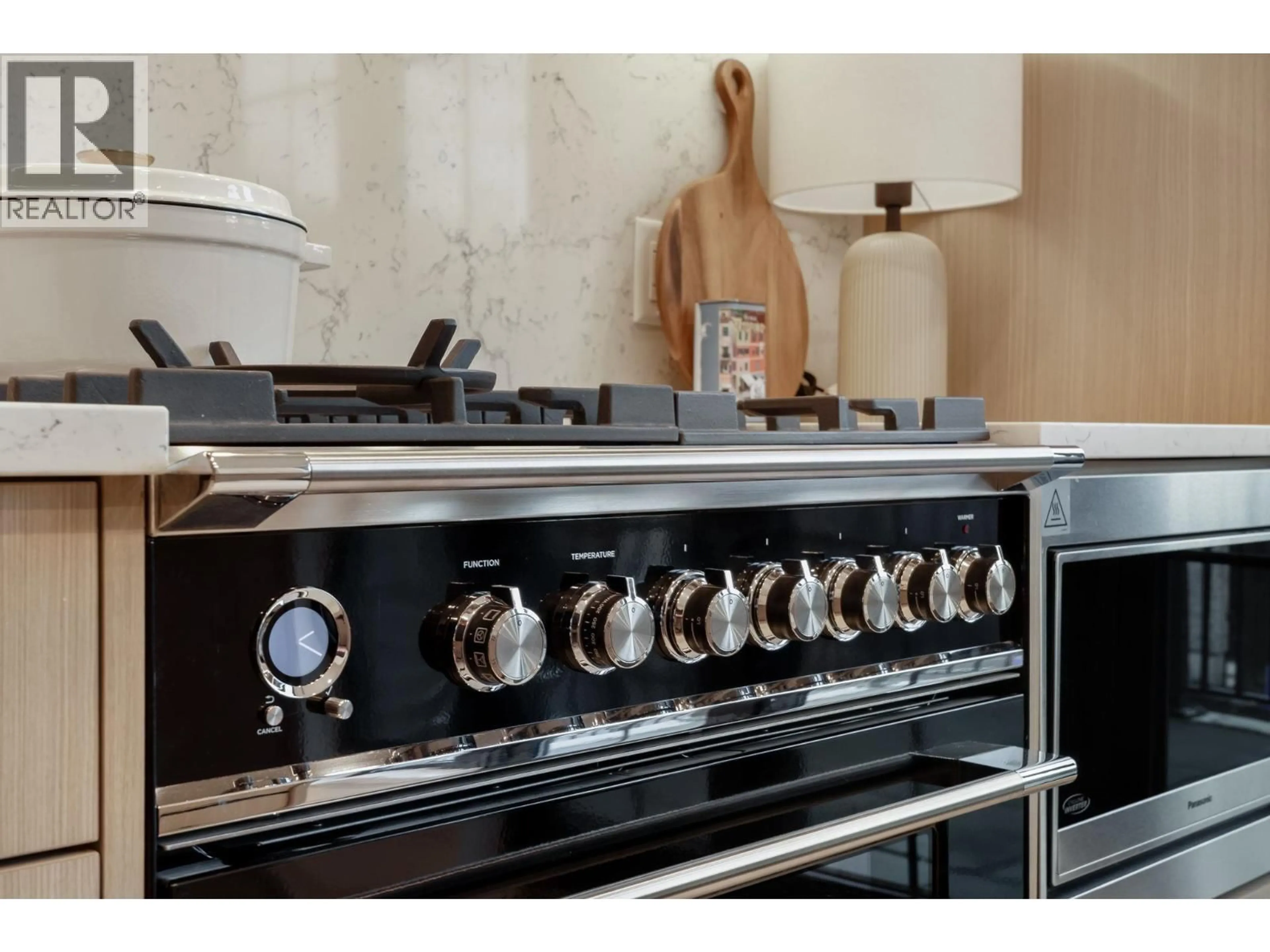 Unknown for 197 KING EDWARD AVE STREET, Vancouver British Columbia V5Y4B4