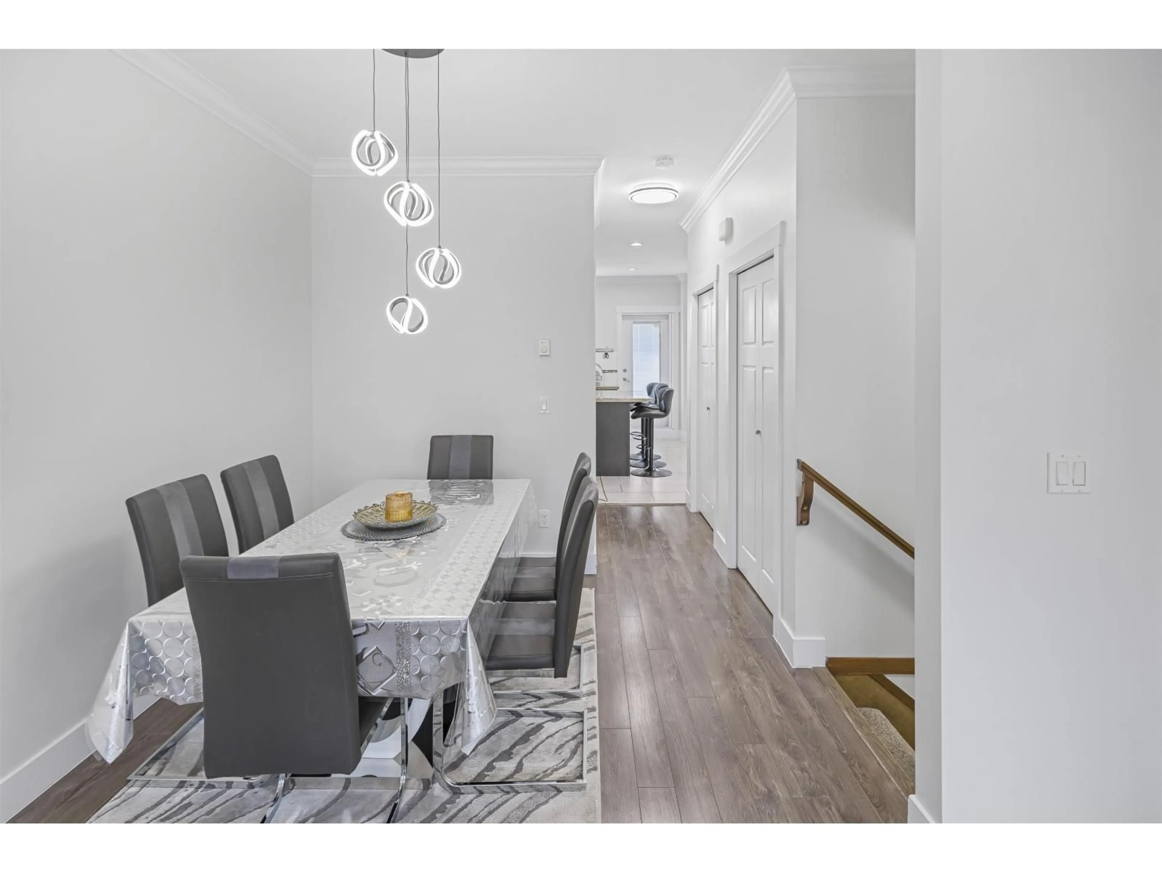 Dining room, wood/laminate floor for 6 - 33860 MARSHALL ROAD, Abbotsford British Columbia V2S0E8