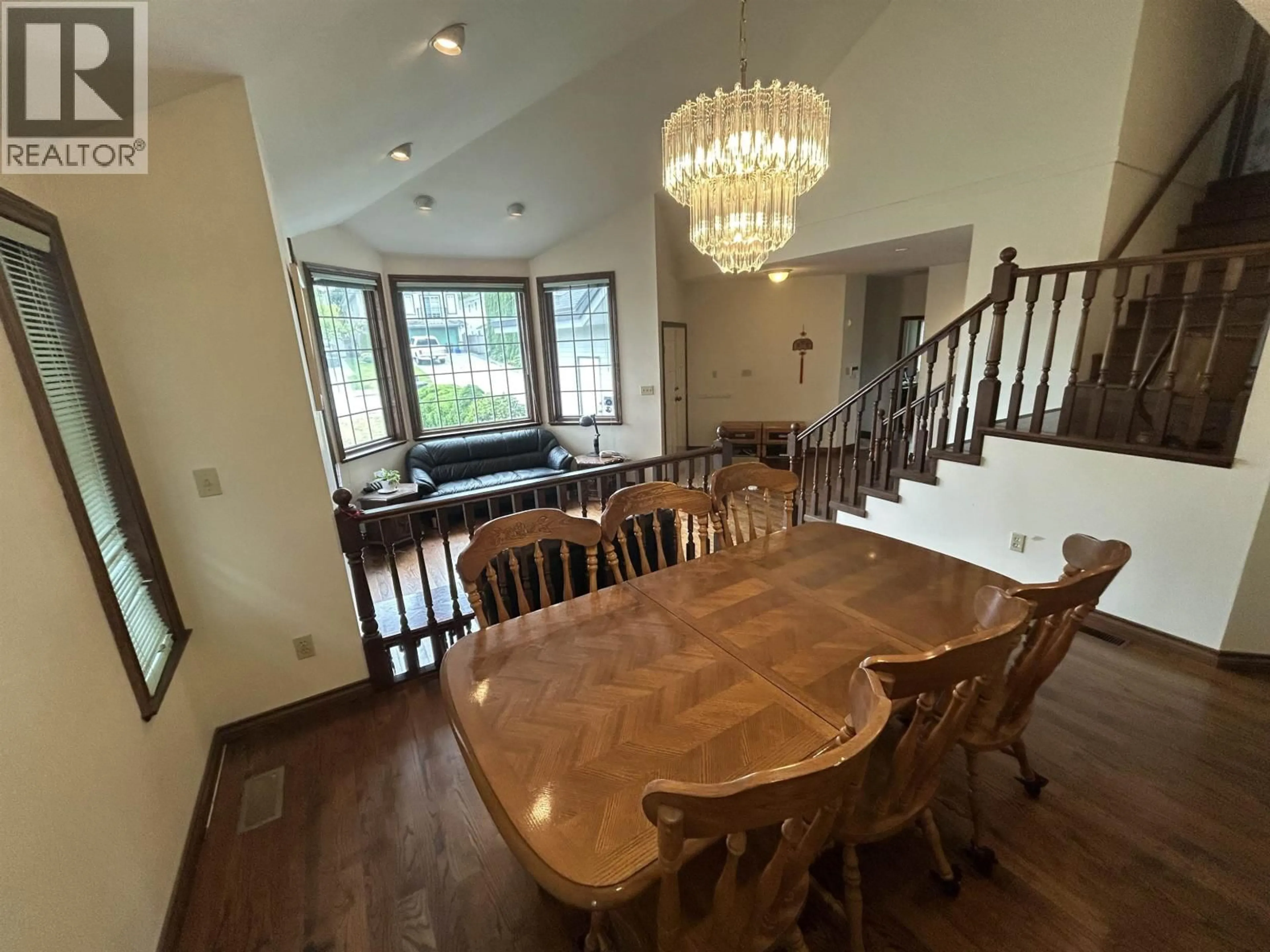 Dining room, wood/laminate floor for 7943 ROSEWOOD STREET, Burnaby British Columbia V5E2H4