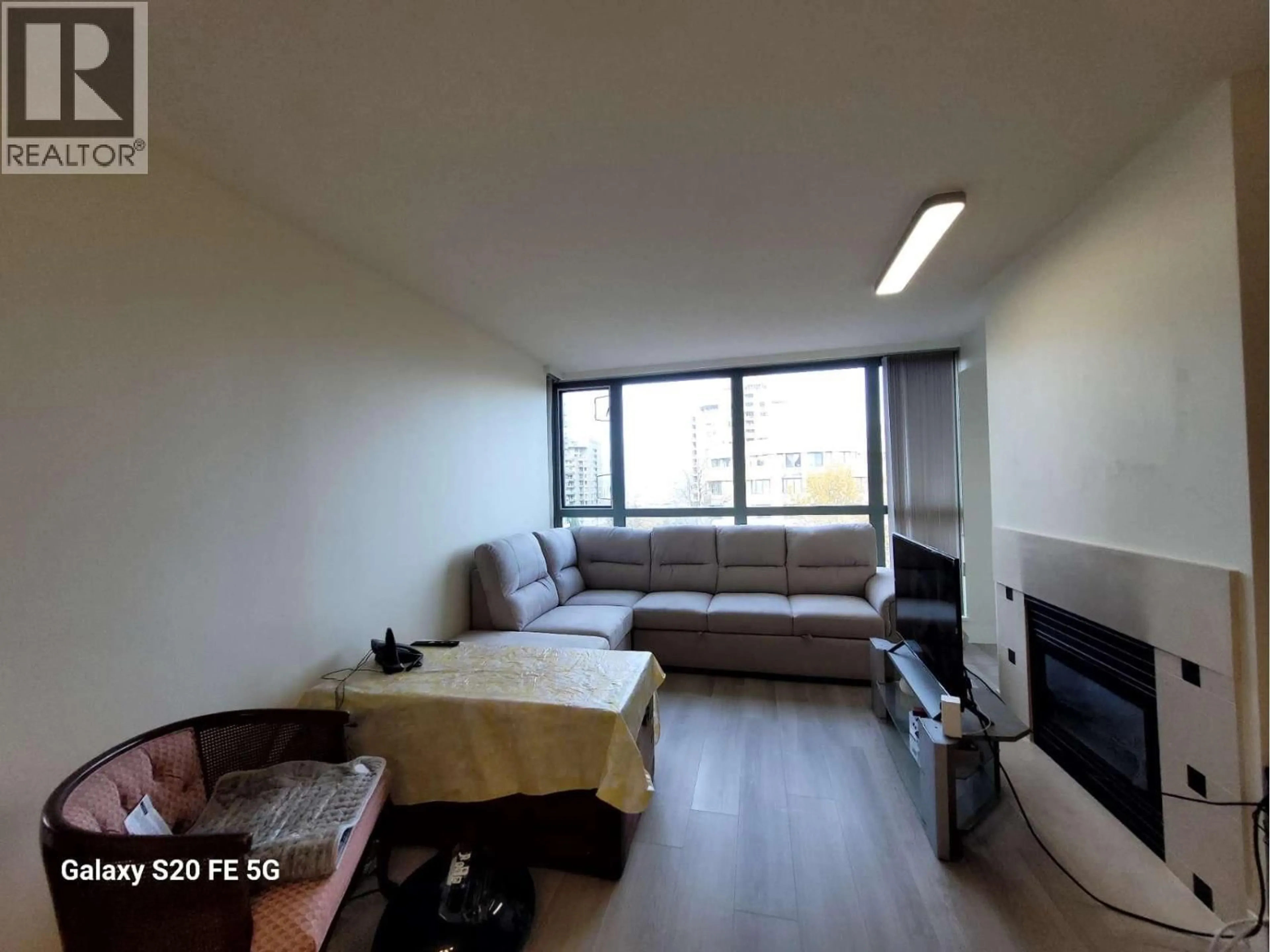 A pic of a room for 1103 - 4888 HAZEL STREET, Burnaby British Columbia V5H4T4