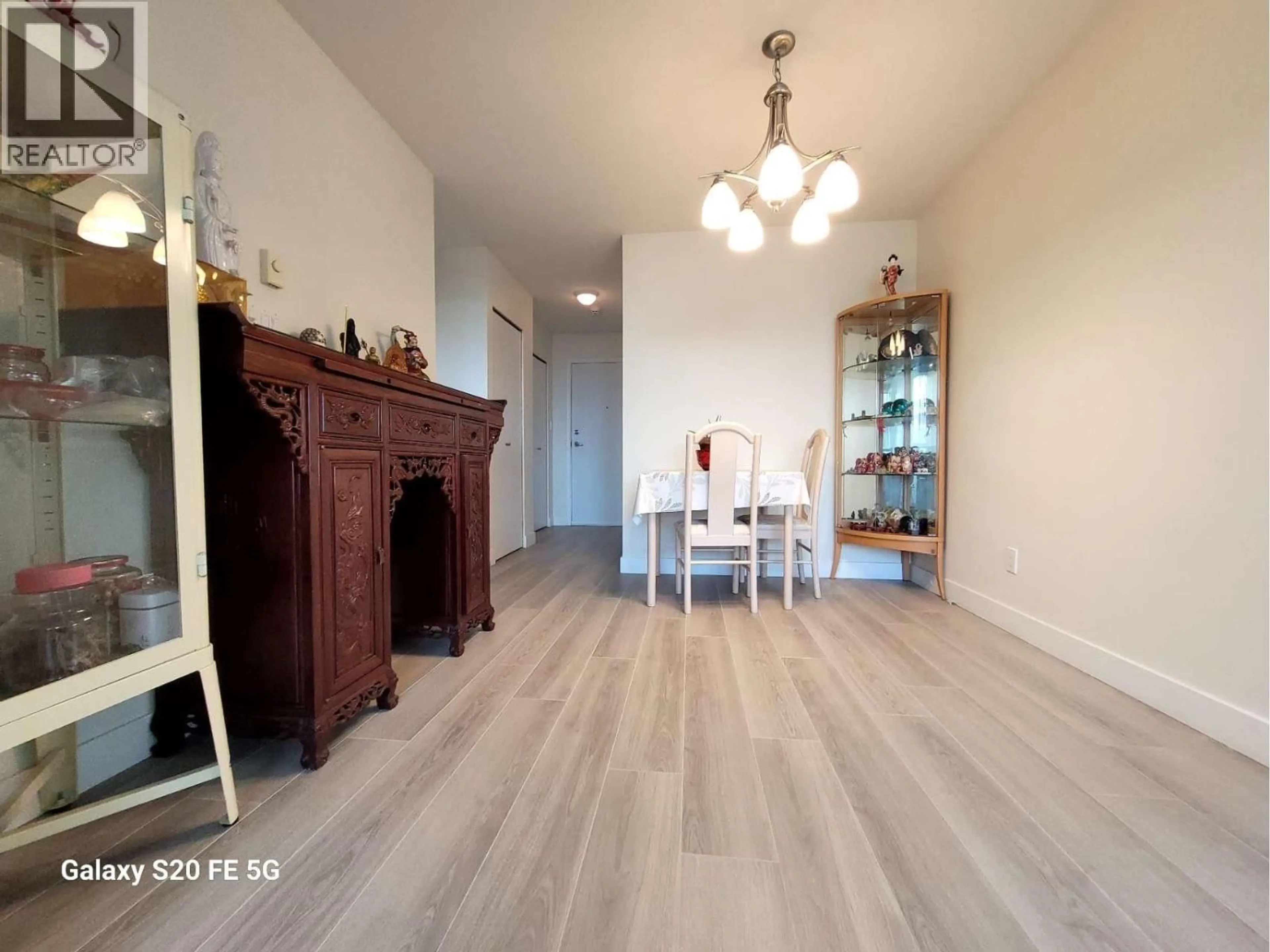 A pic of a room for 1103 - 4888 HAZEL STREET, Burnaby British Columbia V5H4T4