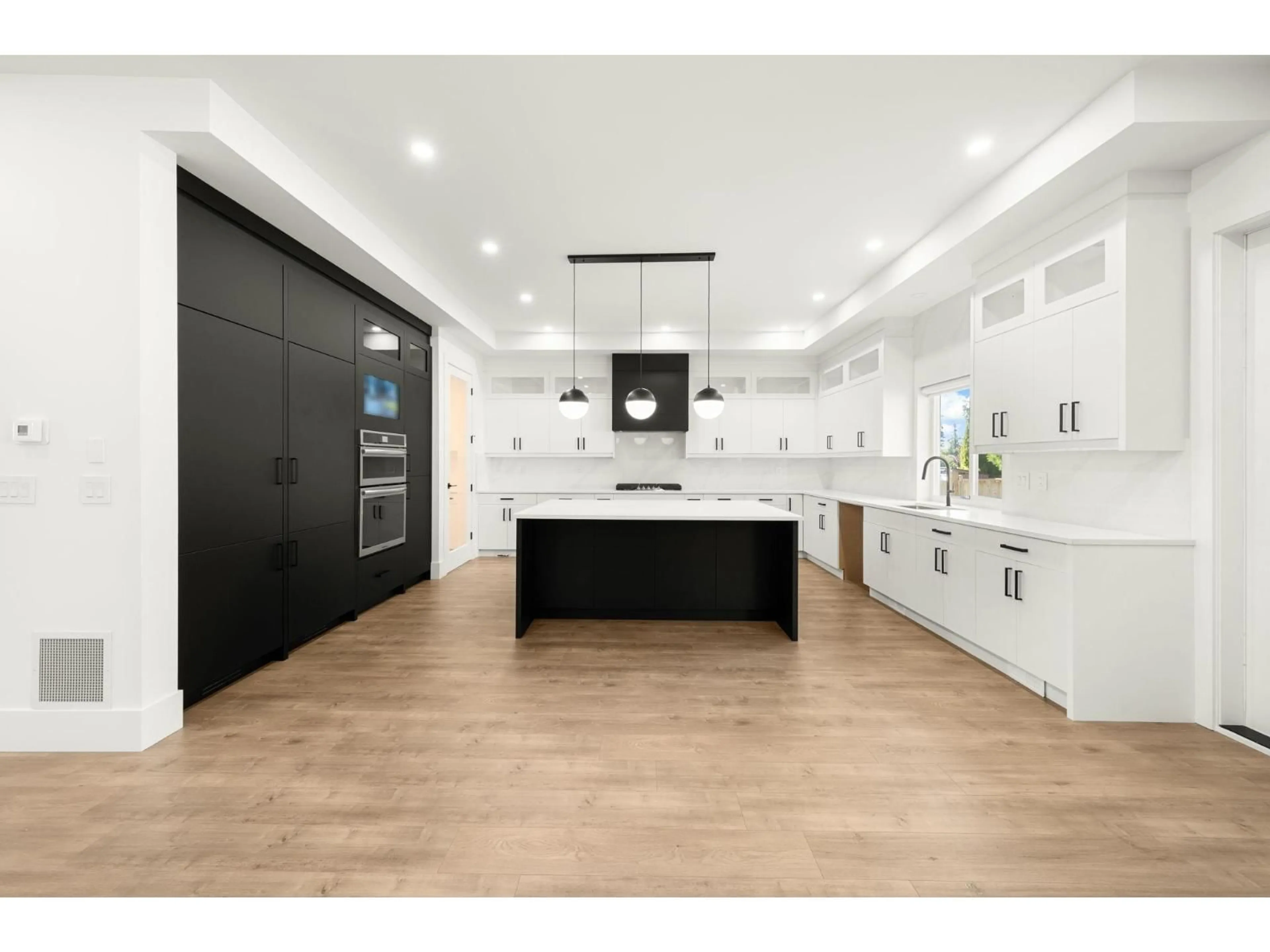 Open concept kitchen, unknown for 6821 205 STREET, Langley British Columbia V2Y3C8