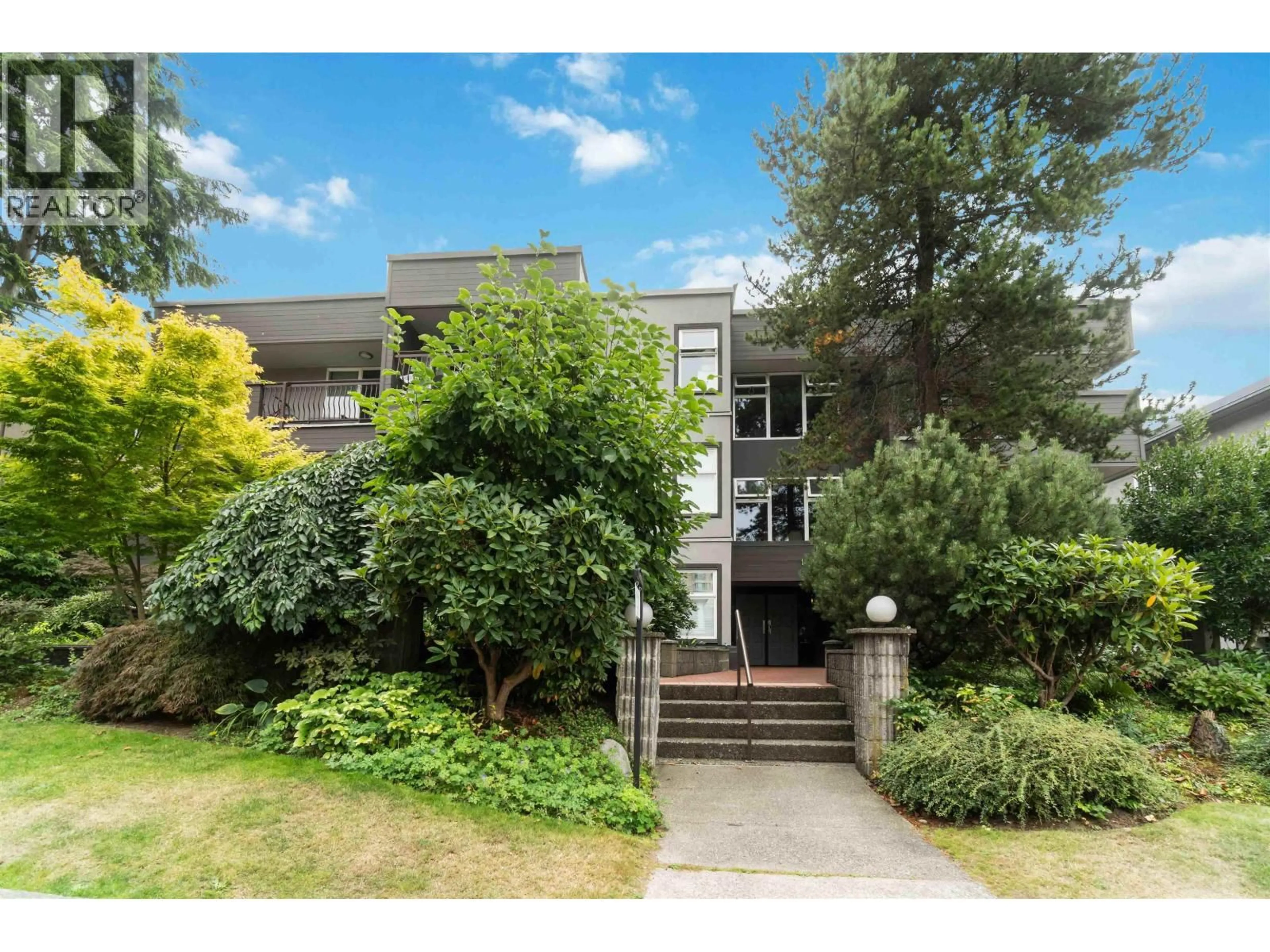 Unknown for 102 - 1352 10TH AVENUE, Vancouver British Columbia V6H1J6