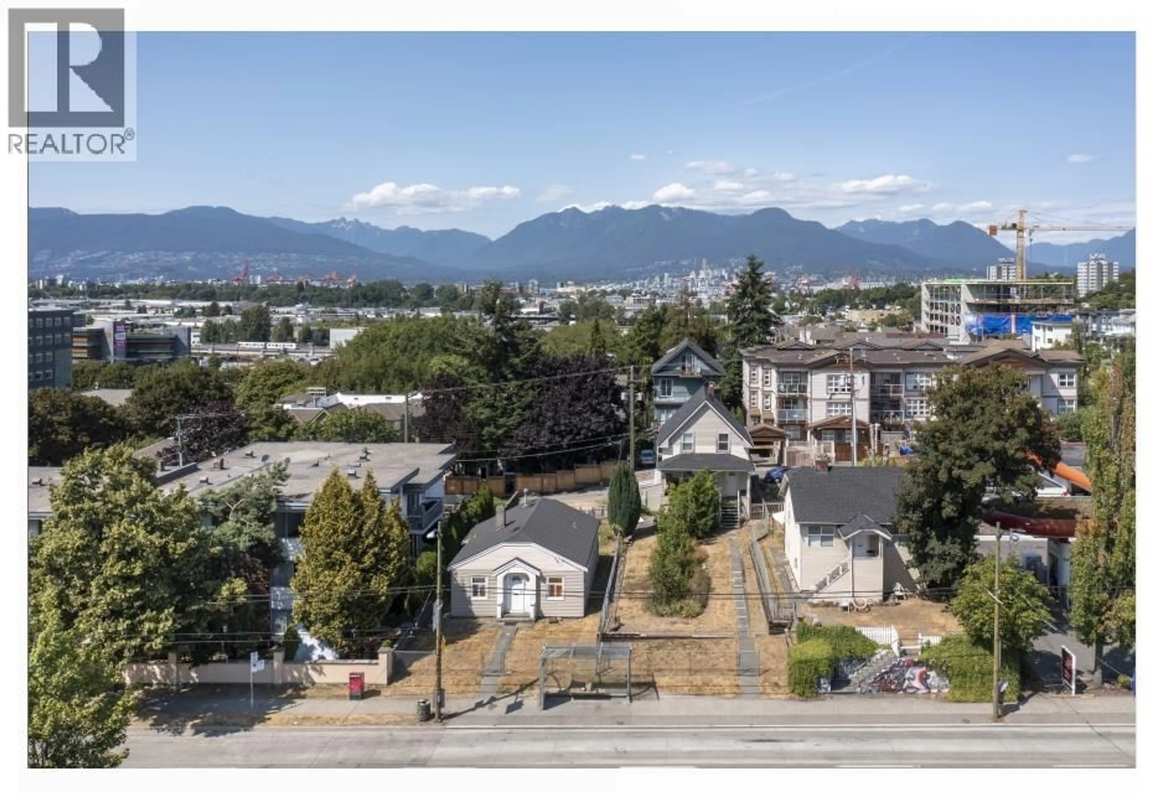 A pic from outside/outdoor area/front of a property/back of a property/a pic from drone, mountain view for 1237 BROADWAY, Vancouver British Columbia V5T1Y8