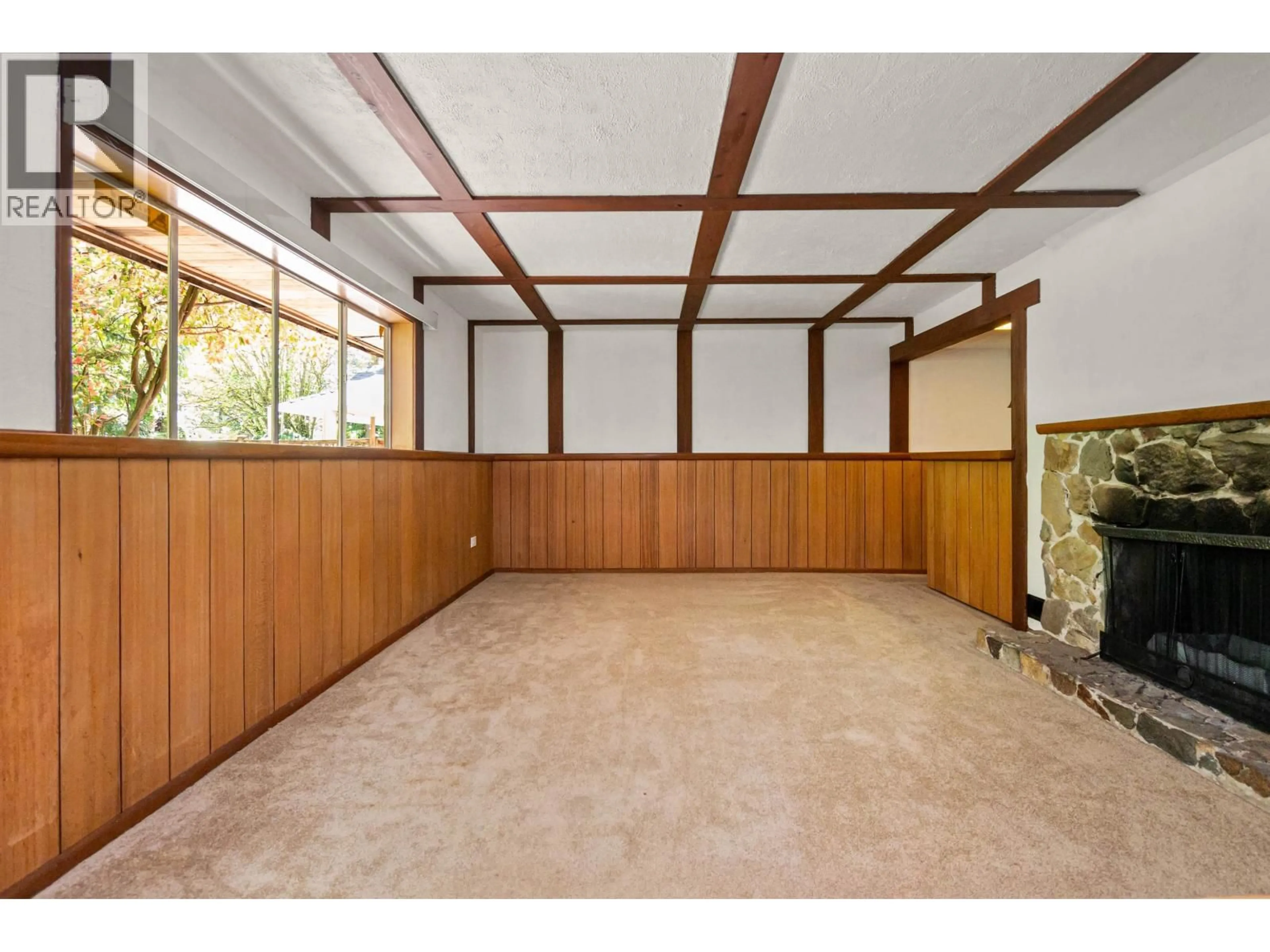 Indoor foyer for 3687 COAST MERIDIAN ROAD, Port Coquitlam British Columbia V3B3N9