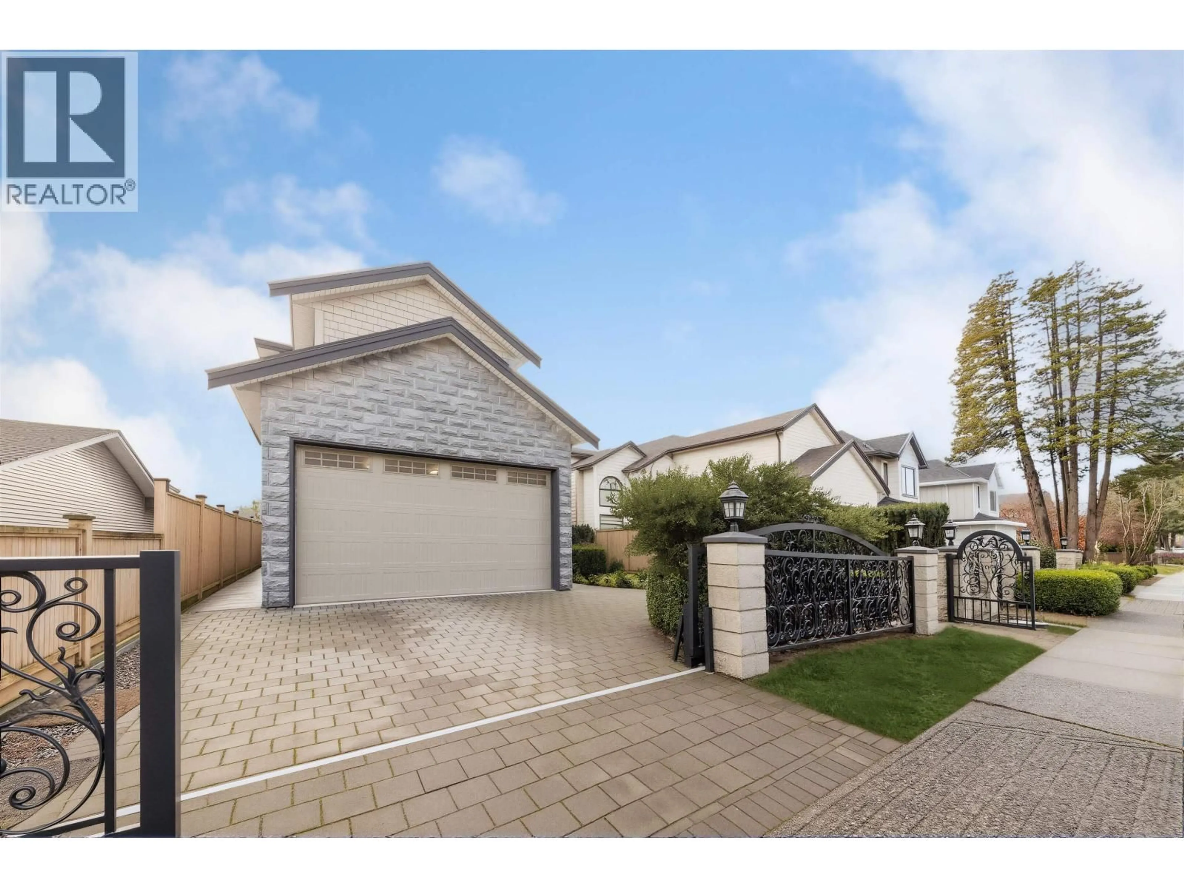 A pic from outside/outdoor area/front of a property/back of a property/a pic from drone, street for 3820 BLUNDELL ROAD, Richmond British Columbia V7C1G4