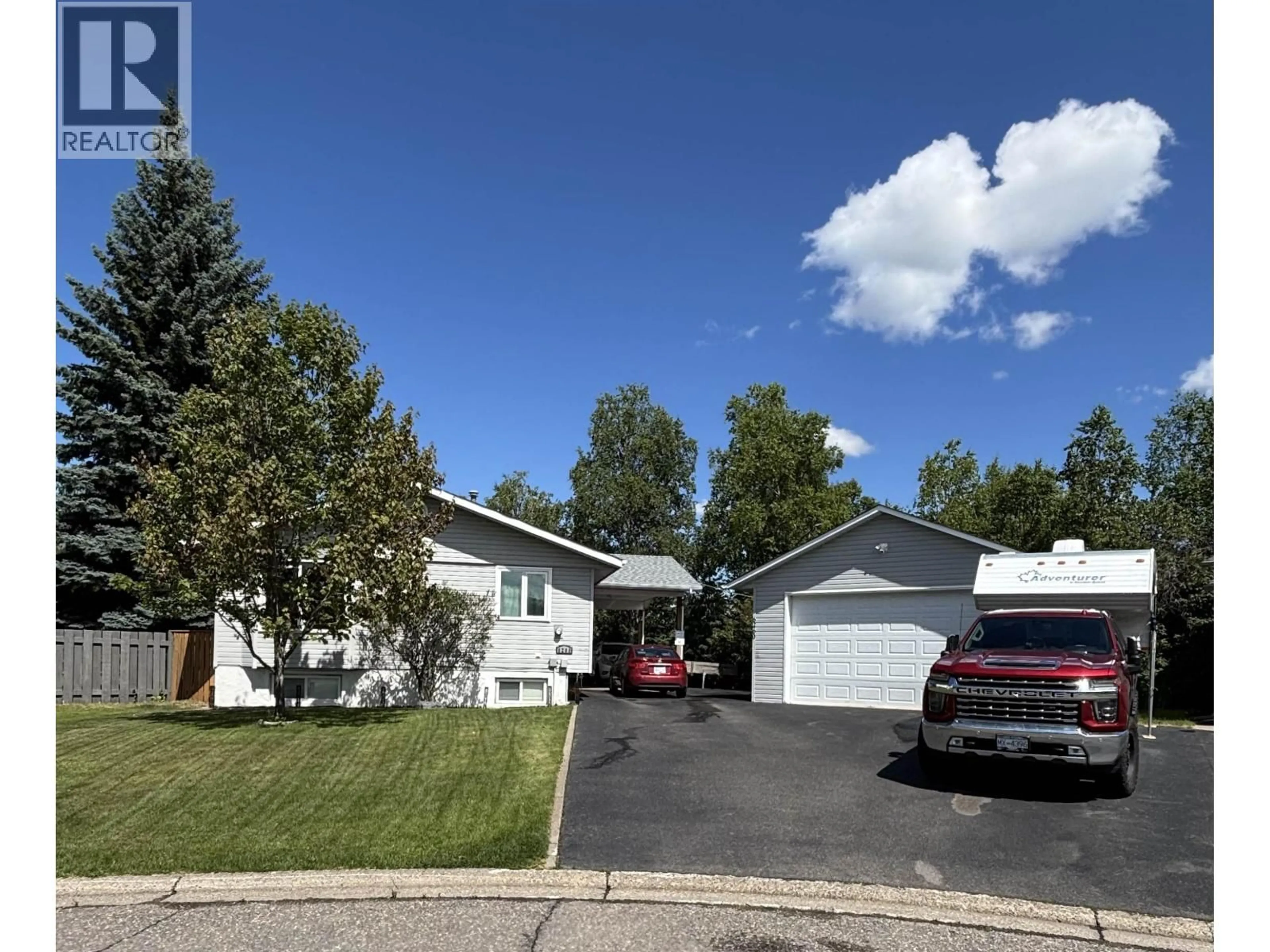 Home with vinyl exterior material, street for 6260 BERKELEY PLACE, Prince George British Columbia V2N2N6