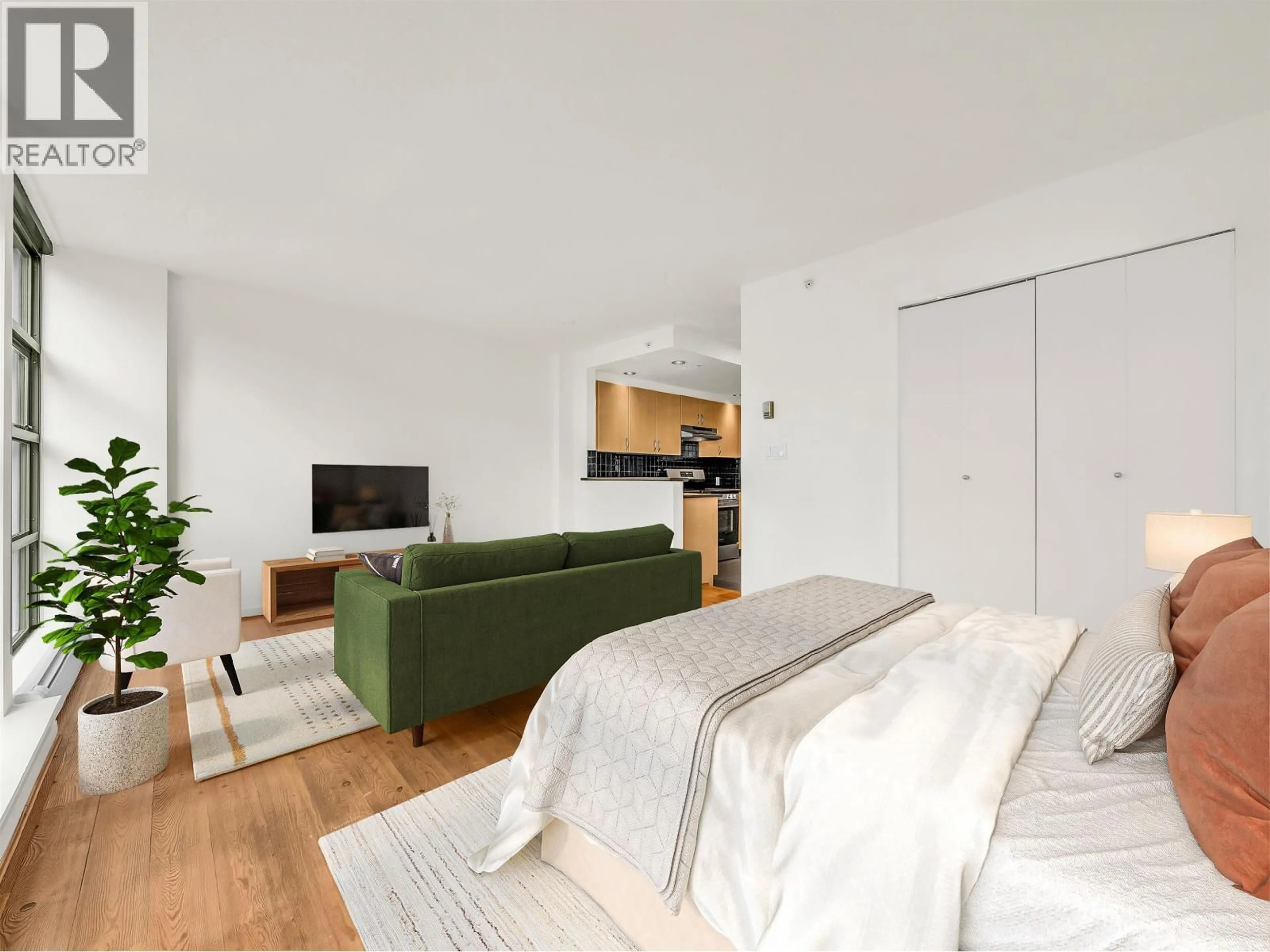 A pic of a room for 303 - 1688 ROBSON STREET, Vancouver British Columbia V6G1C7