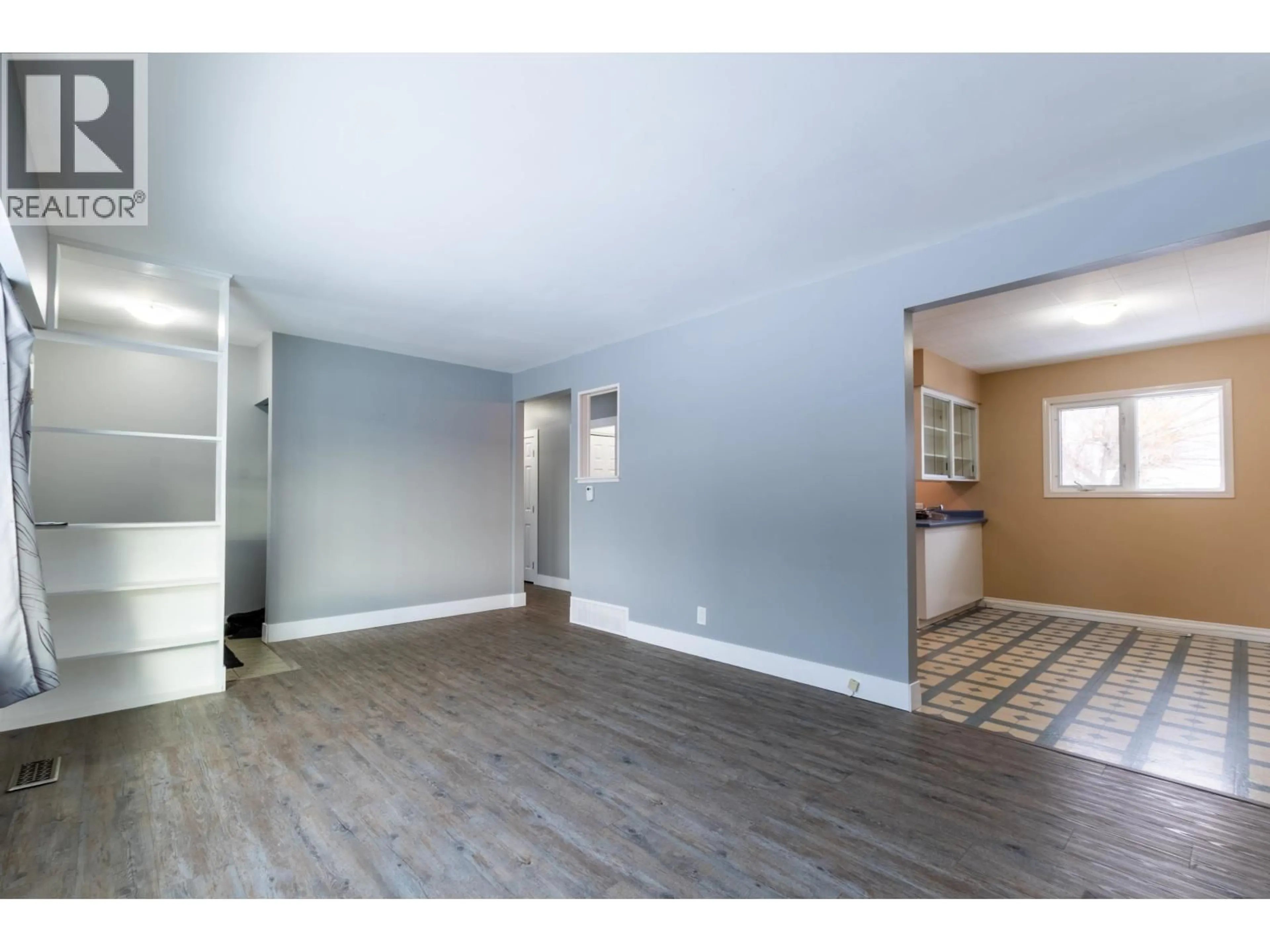 A pic of a room for 282 IRWIN STREET, Prince George British Columbia V2M2X3