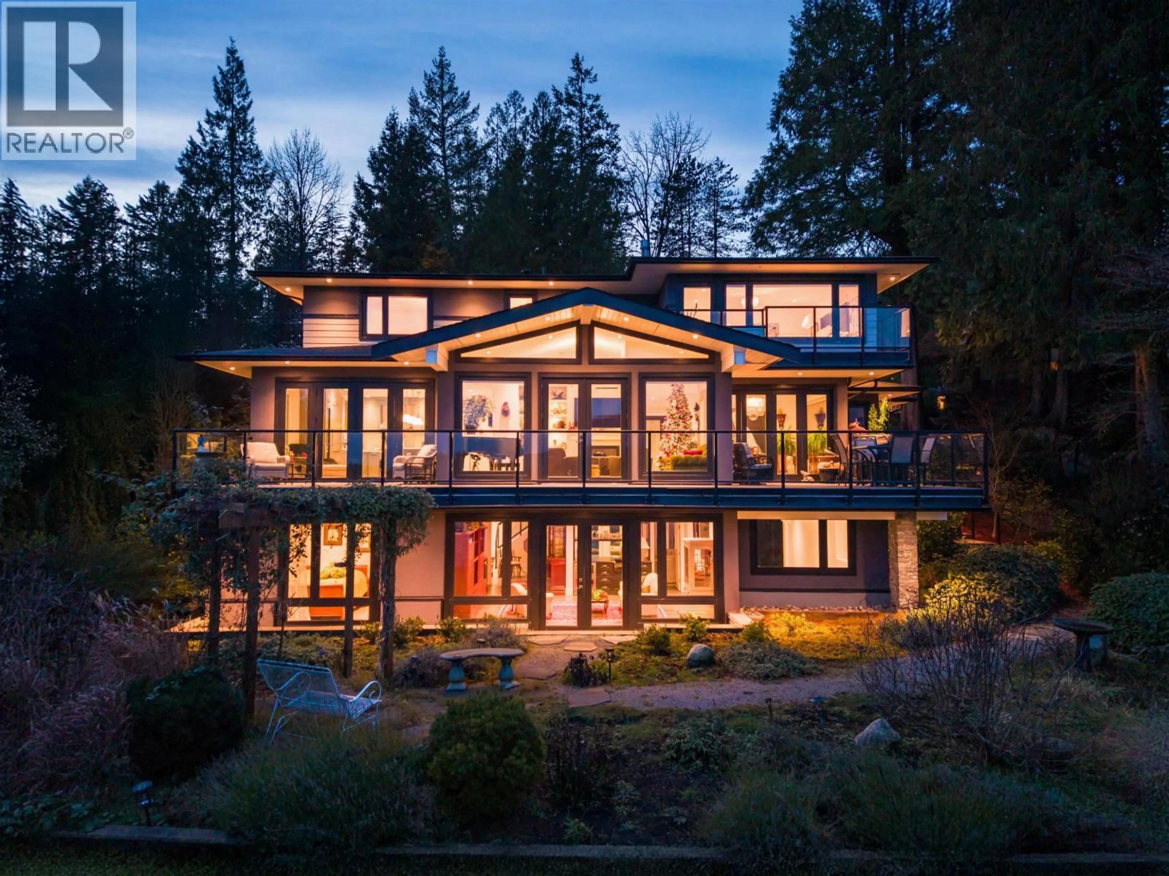 Unknown for 1812 CARDINAL CRESCENT, North Vancouver British Columbia V7G1Y2