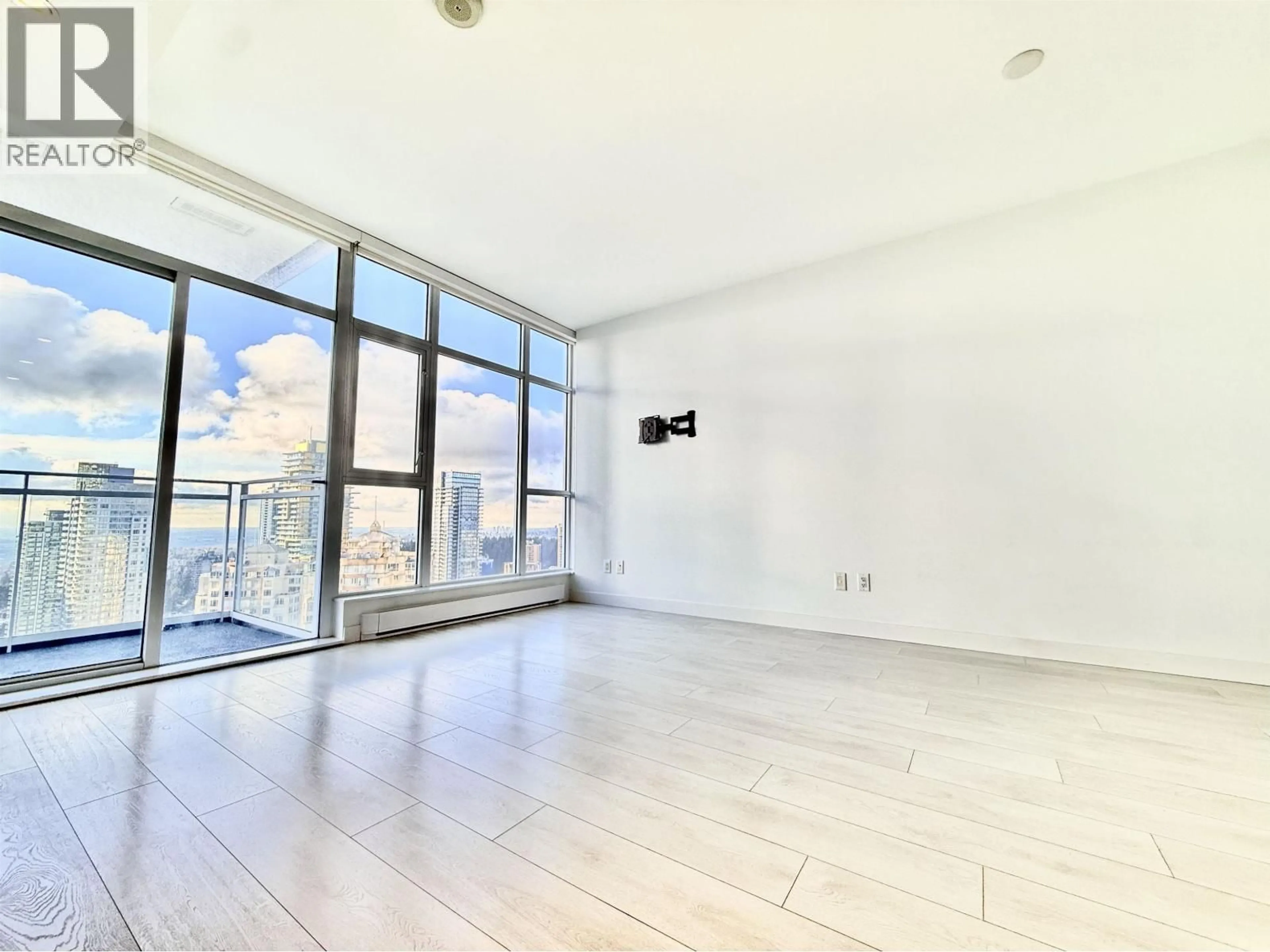 A pic of a room for 3603 - 4670 ASSEMBLY WAY, Burnaby British Columbia V5H0H3