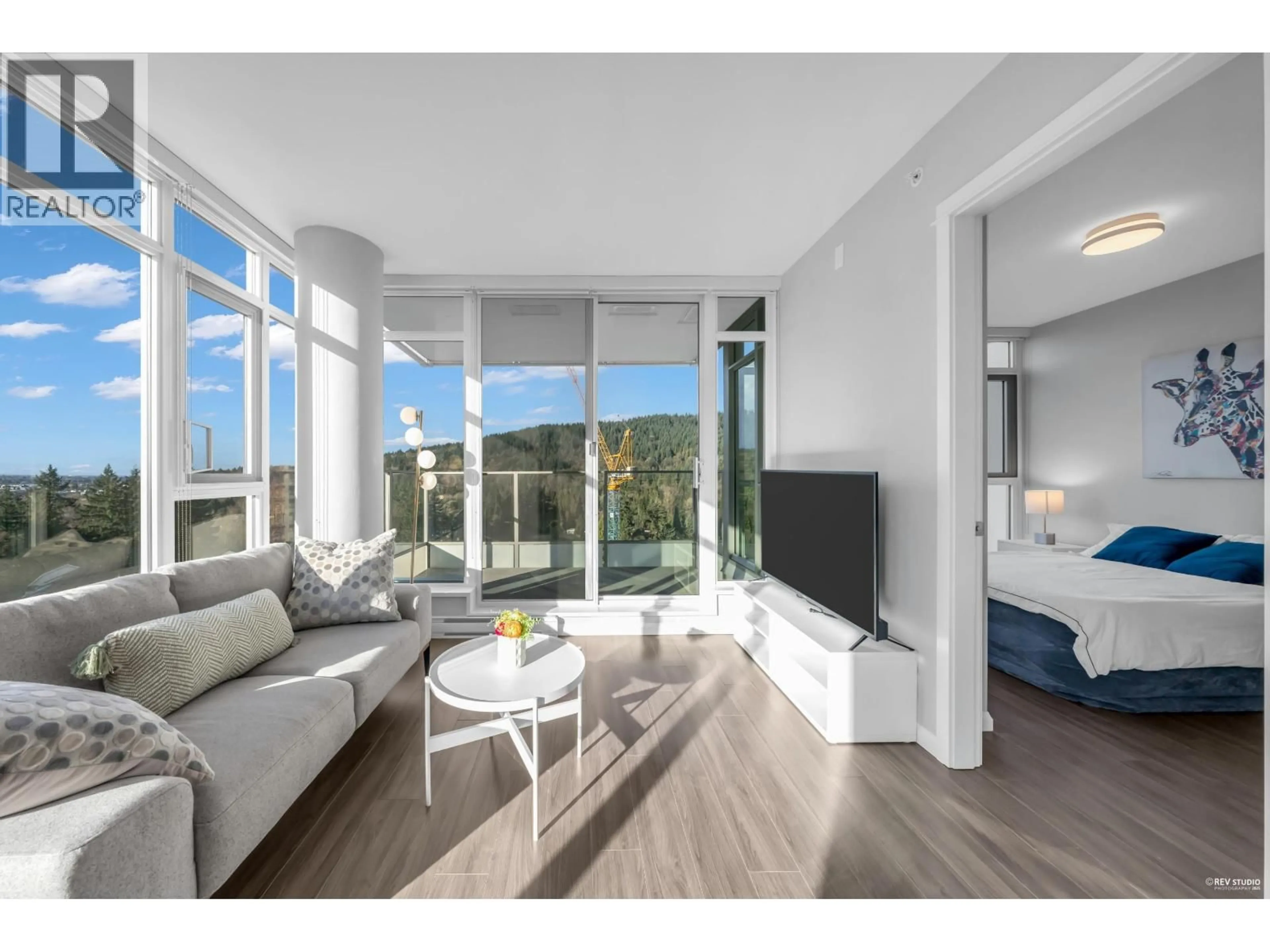 Living room with furniture, unknown for 1102 - 520 COMO LAKE AVENUE, Coquitlam British Columbia V3J0E8