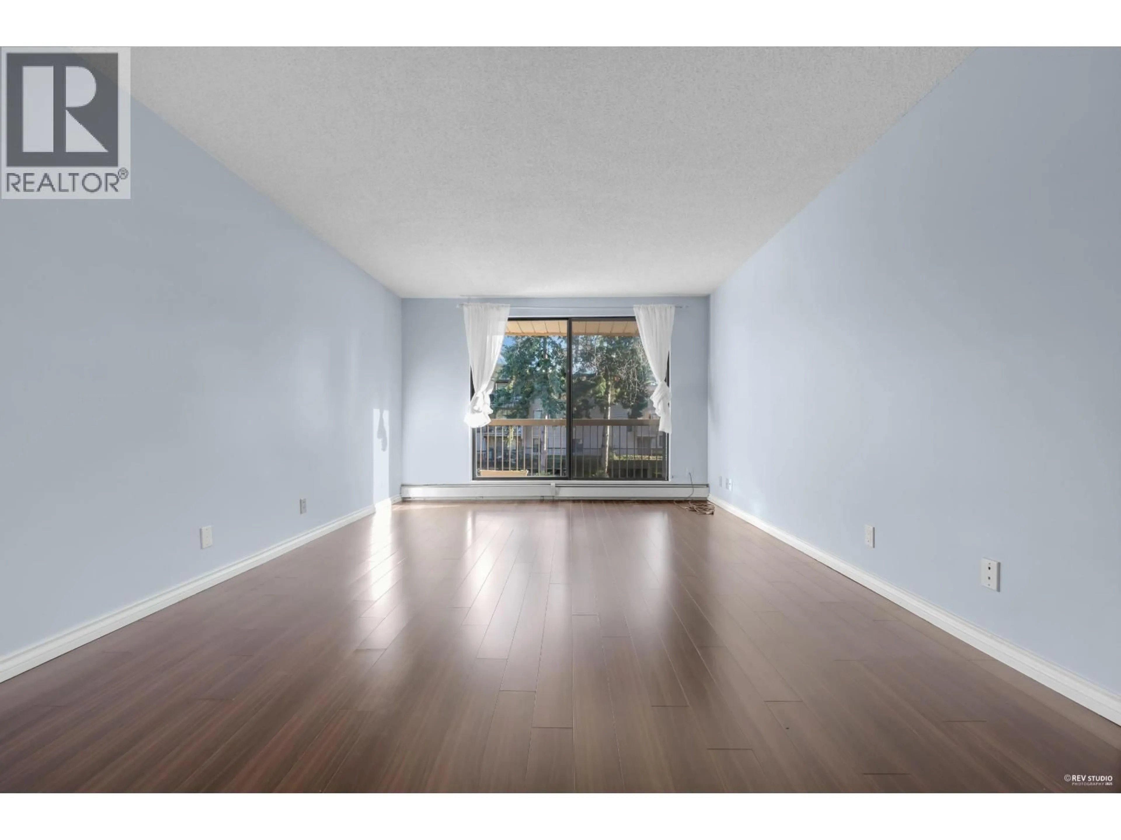 A pic of a room for 220 - 8411 ACKROYD ROAD, Richmond British Columbia V6X3E6