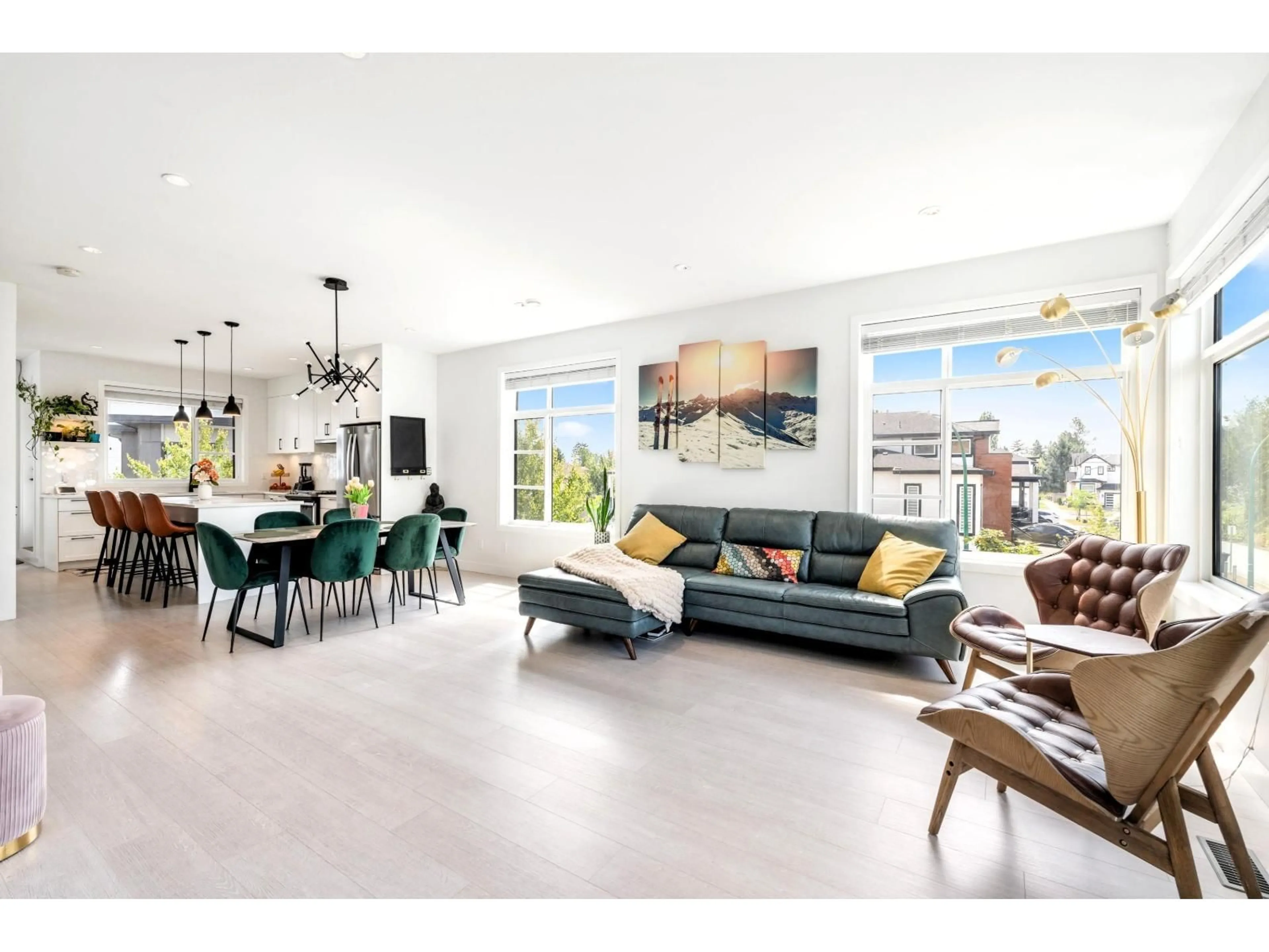 Living room with furniture, unknown for 52 - 7127 193A STREET, Surrey British Columbia V4N6V9