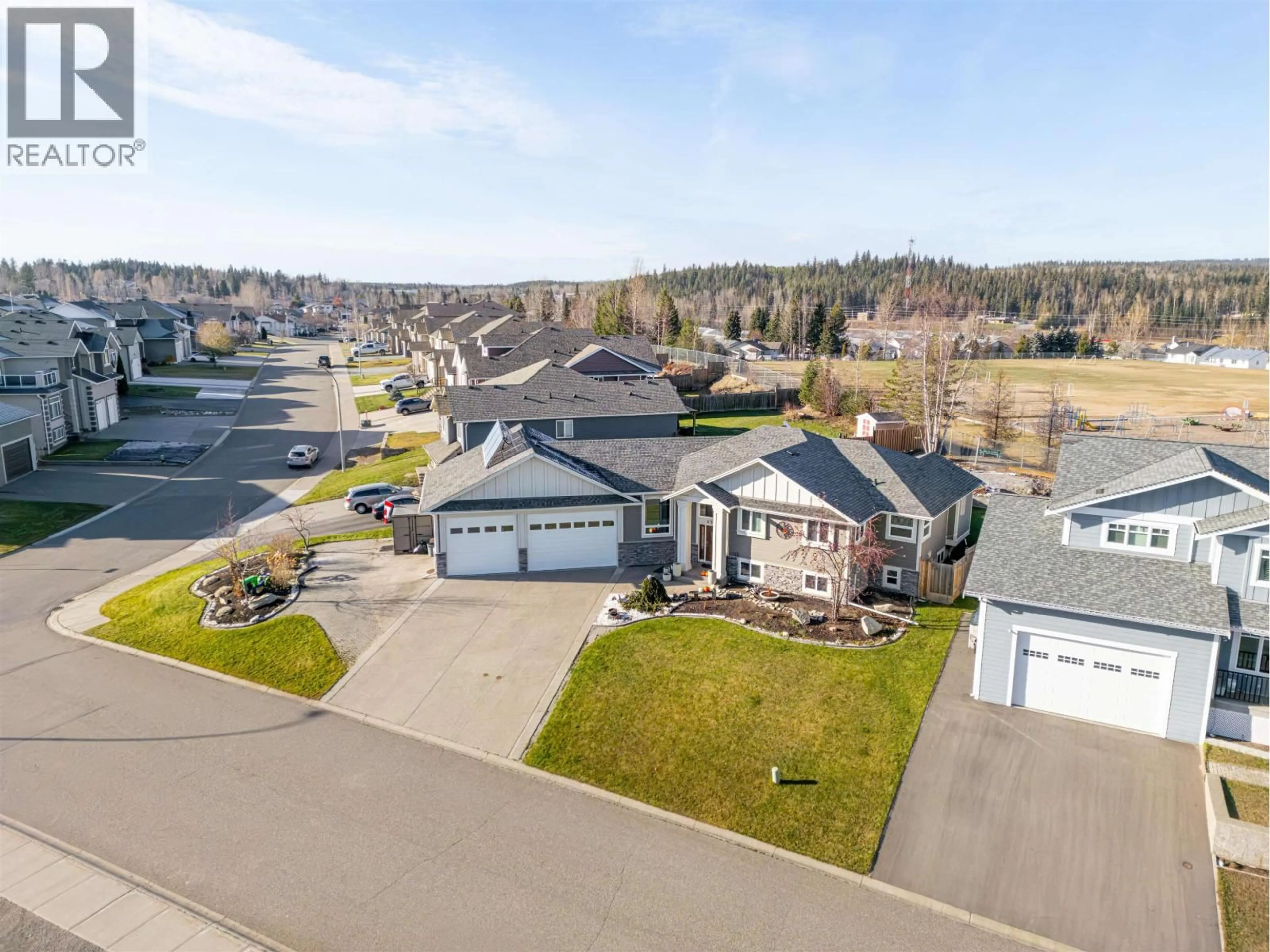 A pic from outside/outdoor area/front of a property/back of a property/a pic from drone, water/lake/river/ocean view for 6981 WESTMOUNT DRIVE, Prince George British Columbia V2N6R5