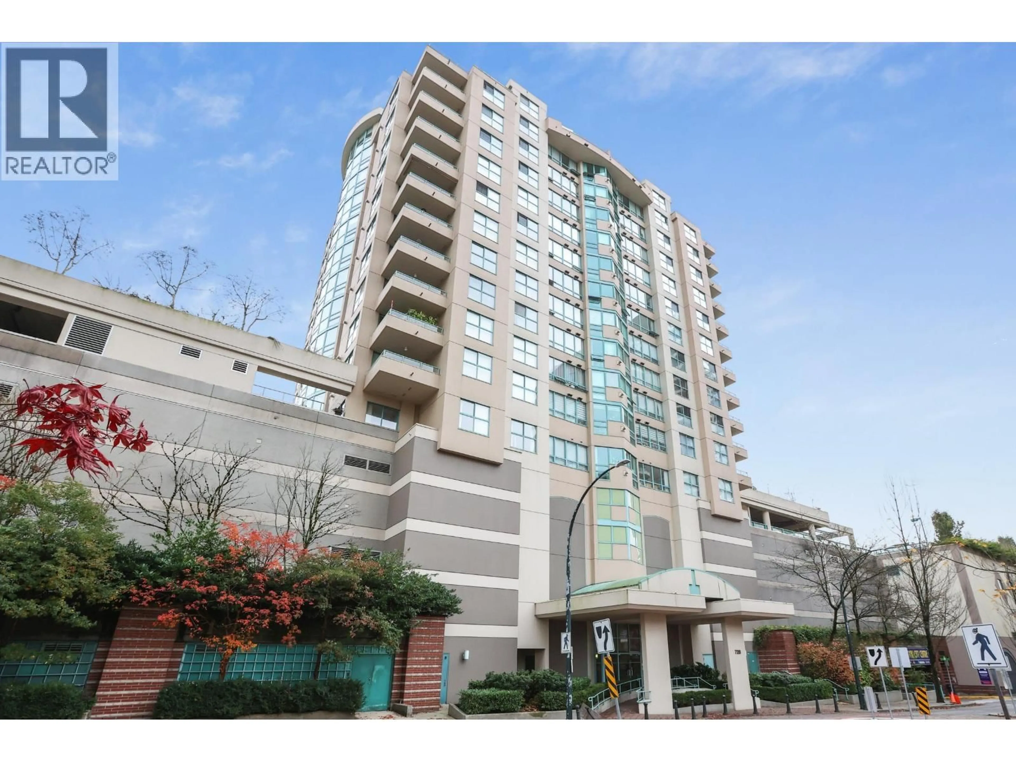 Indoor foyer for 605 - 728 PRINCESS STREET, New Westminster British Columbia V3M6S4