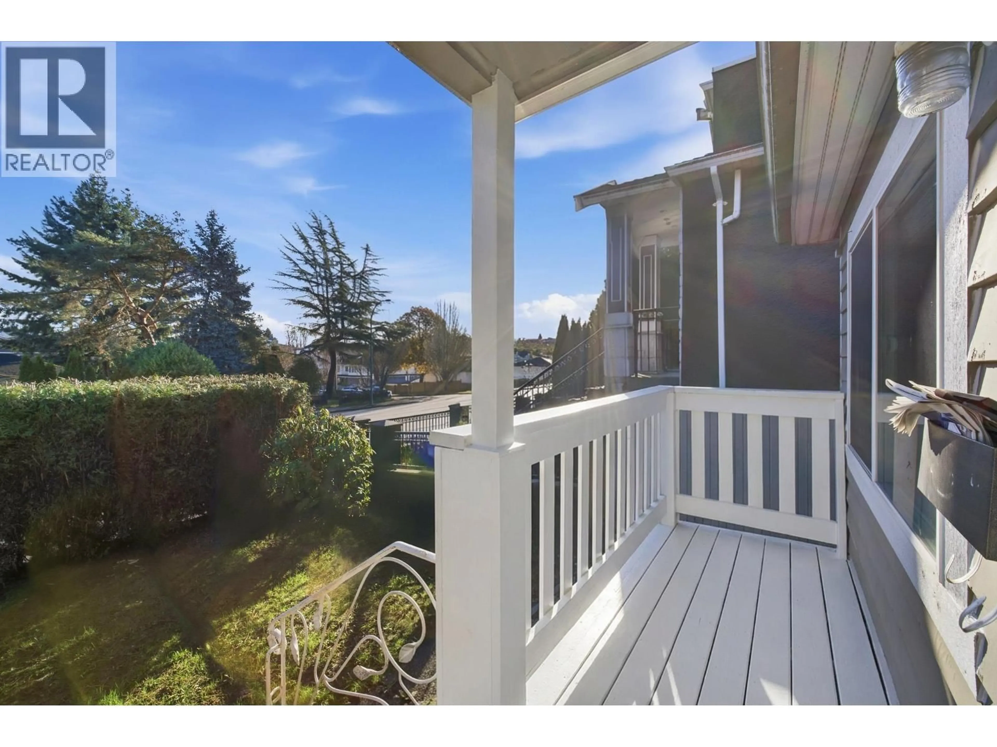 Unknown for 4533 KNIGHT STREET, Vancouver British Columbia V5N3M8