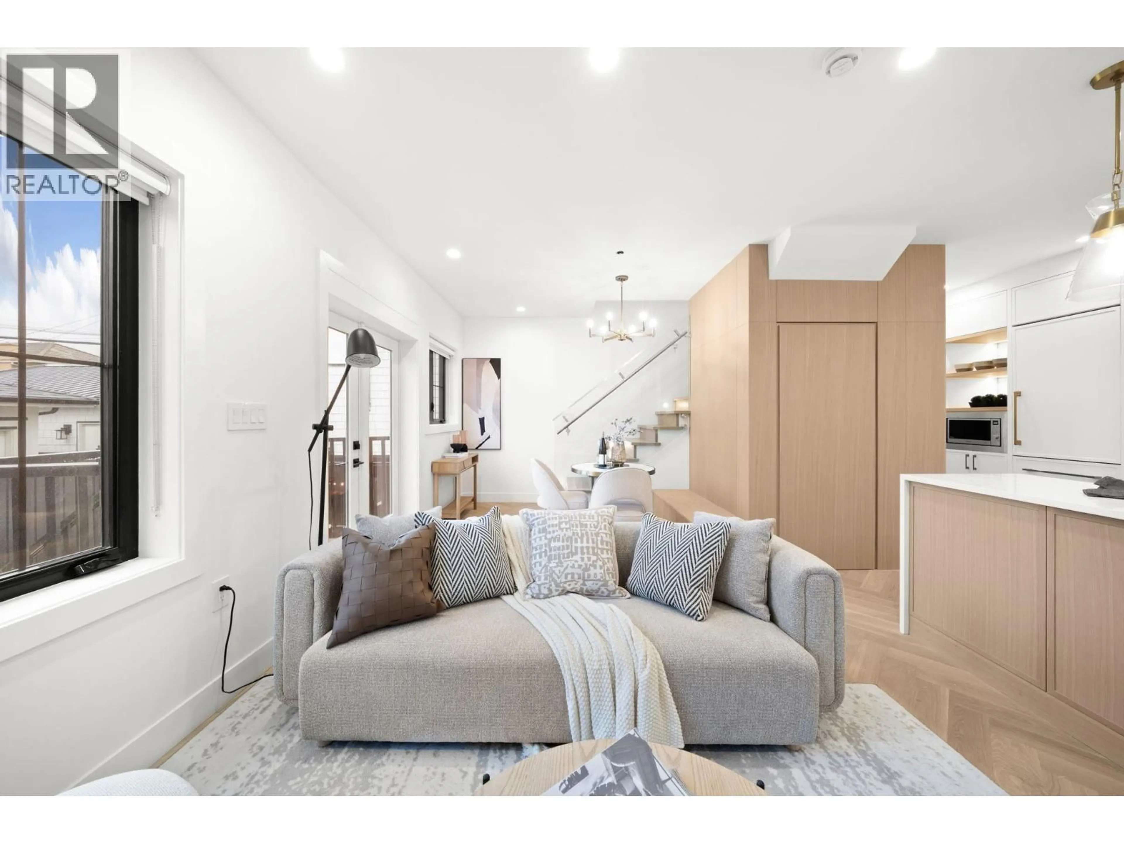 Living room with furniture, unknown for 2 - 2791 21ST AVENUE, Vancouver British Columbia V6L1K4