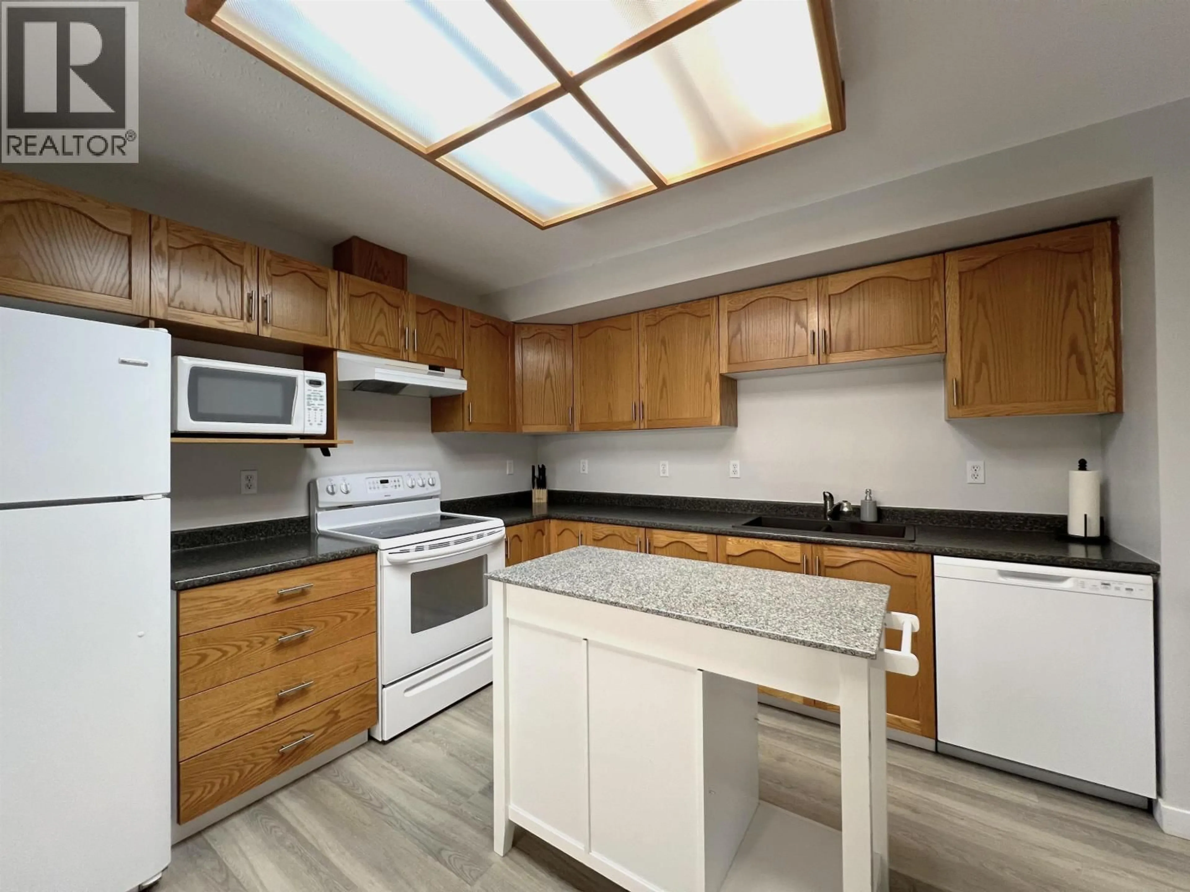 Standard kitchen, unknown for 108 - 4025 22ND AVENUE, Prince George British Columbia V2N4Y9