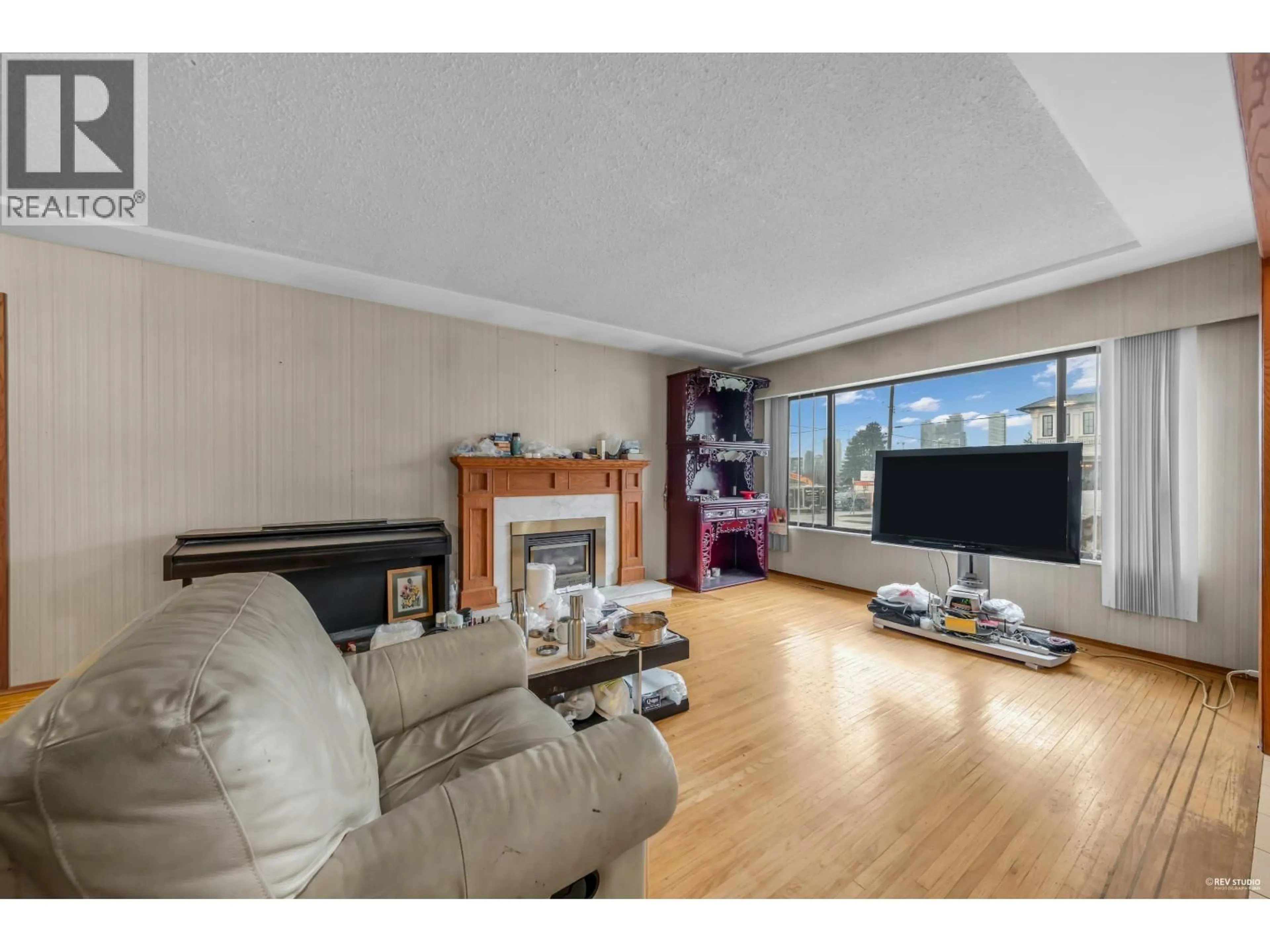 A pic of a room for 4938 FULWELL STREET, Burnaby British Columbia V5G1P2