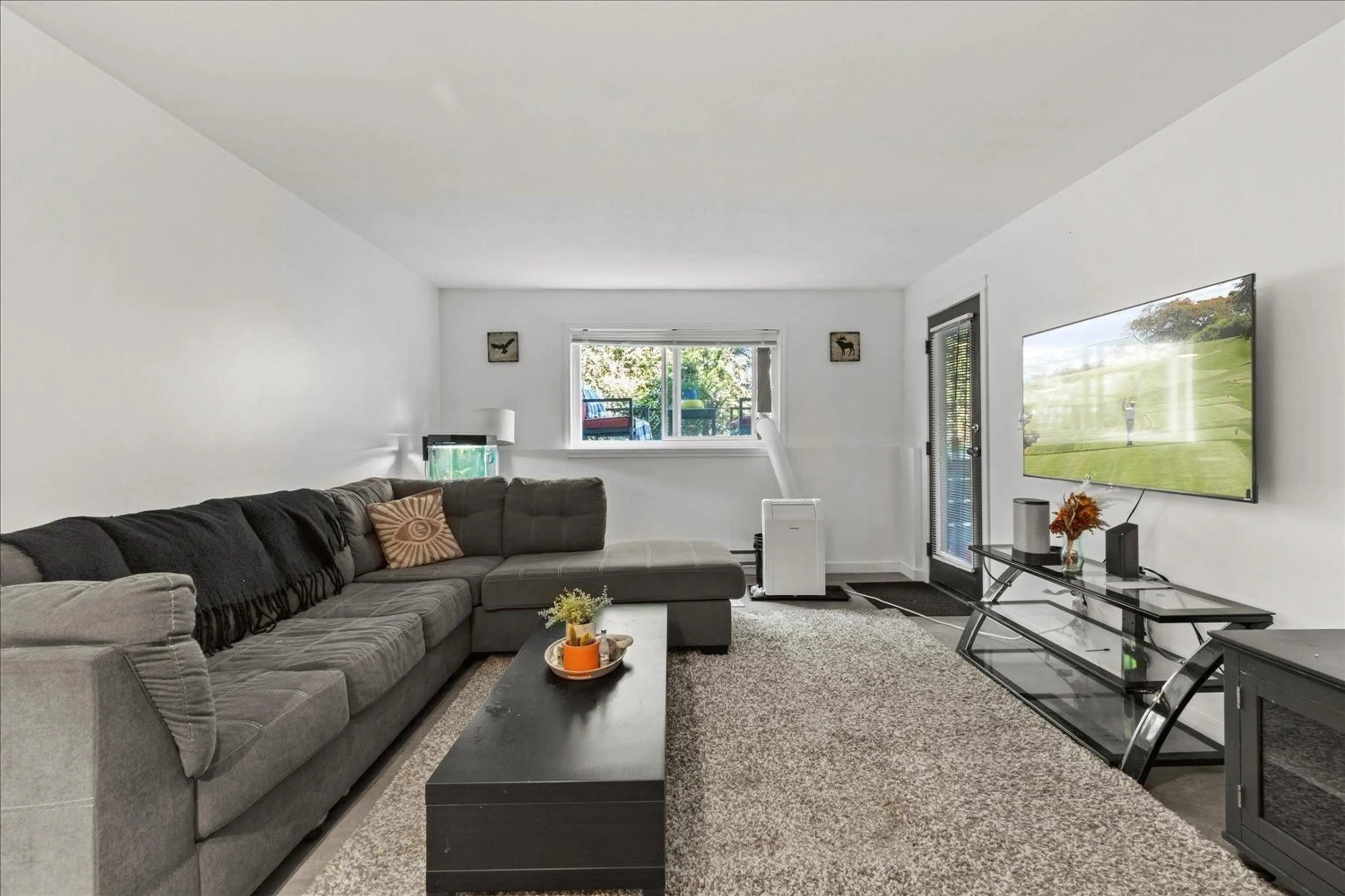 Living room with furniture, unknown for 111 - 7694 EVANS ROAD, Chilliwack British Columbia V2R3W3