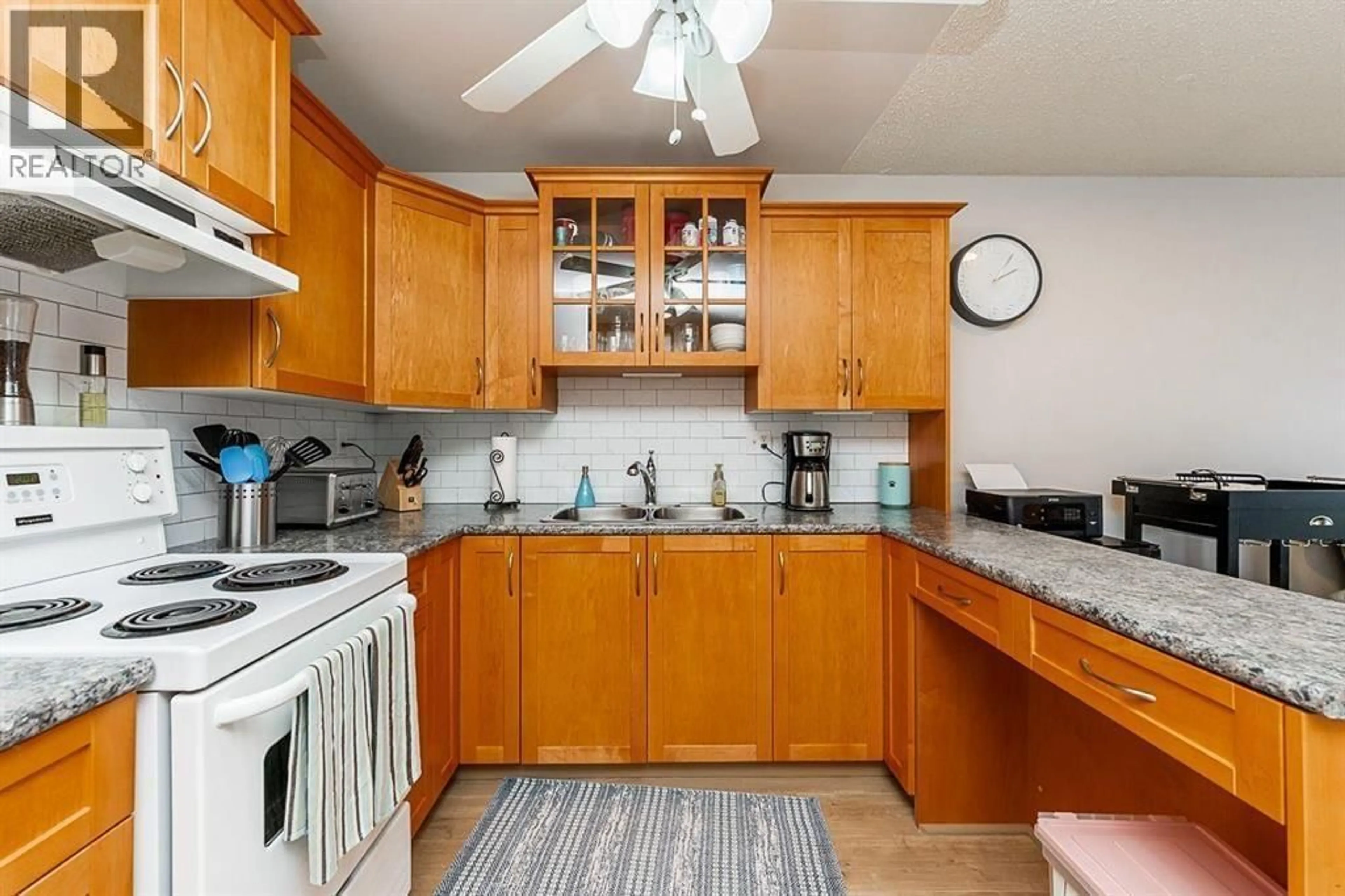 Standard kitchen, unknown for 307 - 1122 KING ALBERT AVENUE, Coquitlam British Columbia V3J1X7