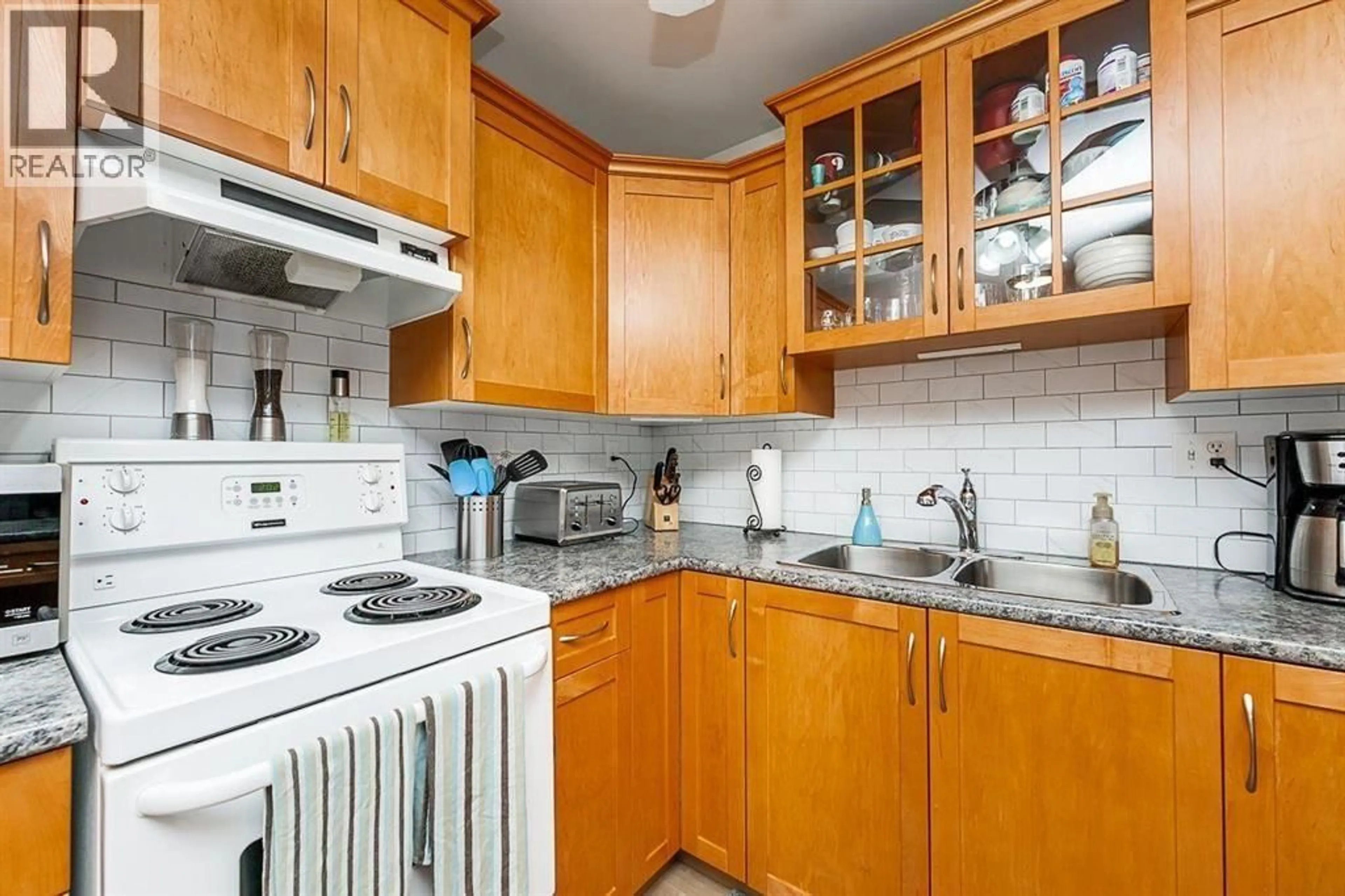 Standard kitchen, unknown for 307 - 1122 KING ALBERT AVENUE, Coquitlam British Columbia V3J1X7