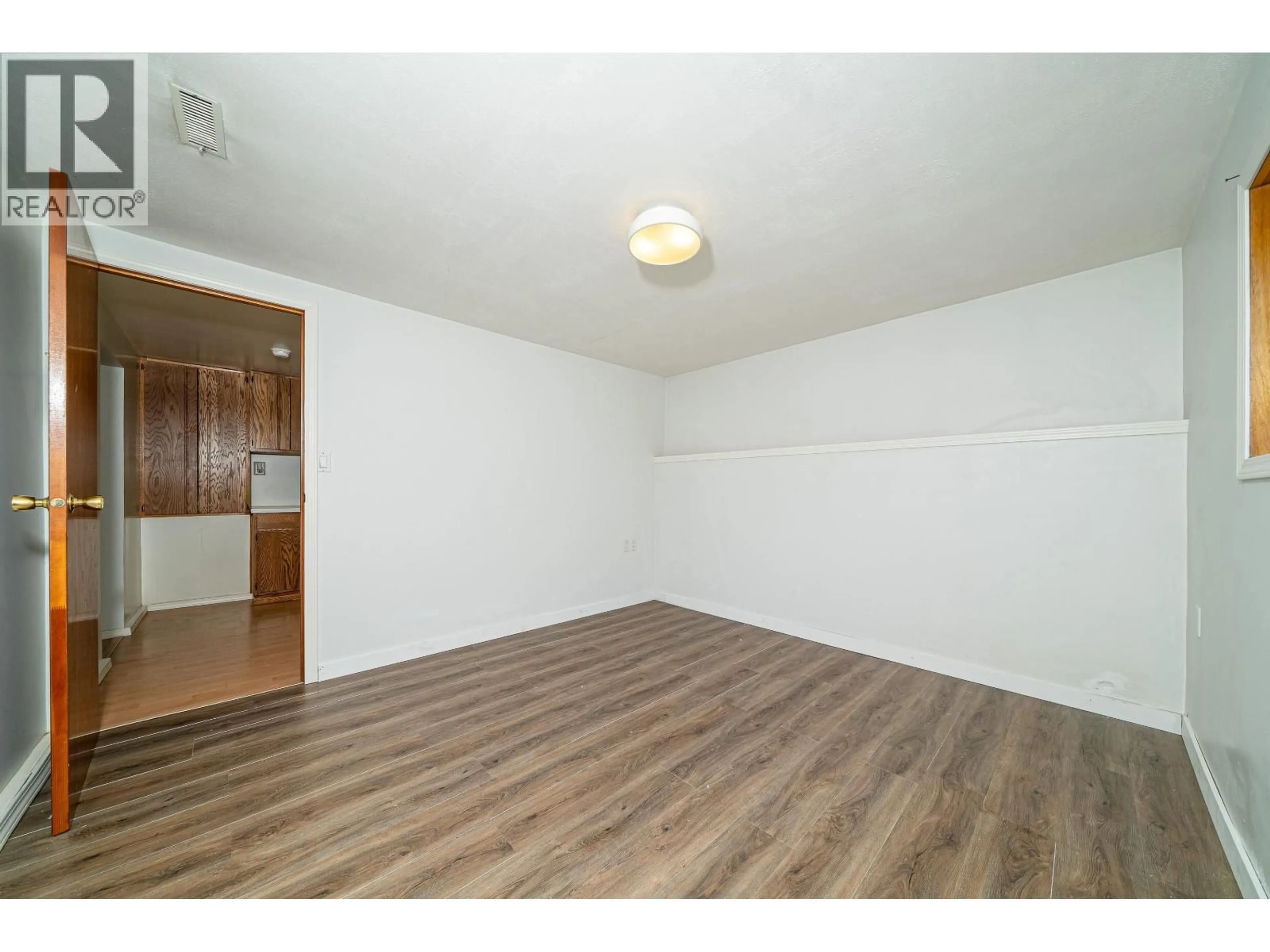 A pic of a room for 432 25TH STREET, North Vancouver British Columbia V7N2G2