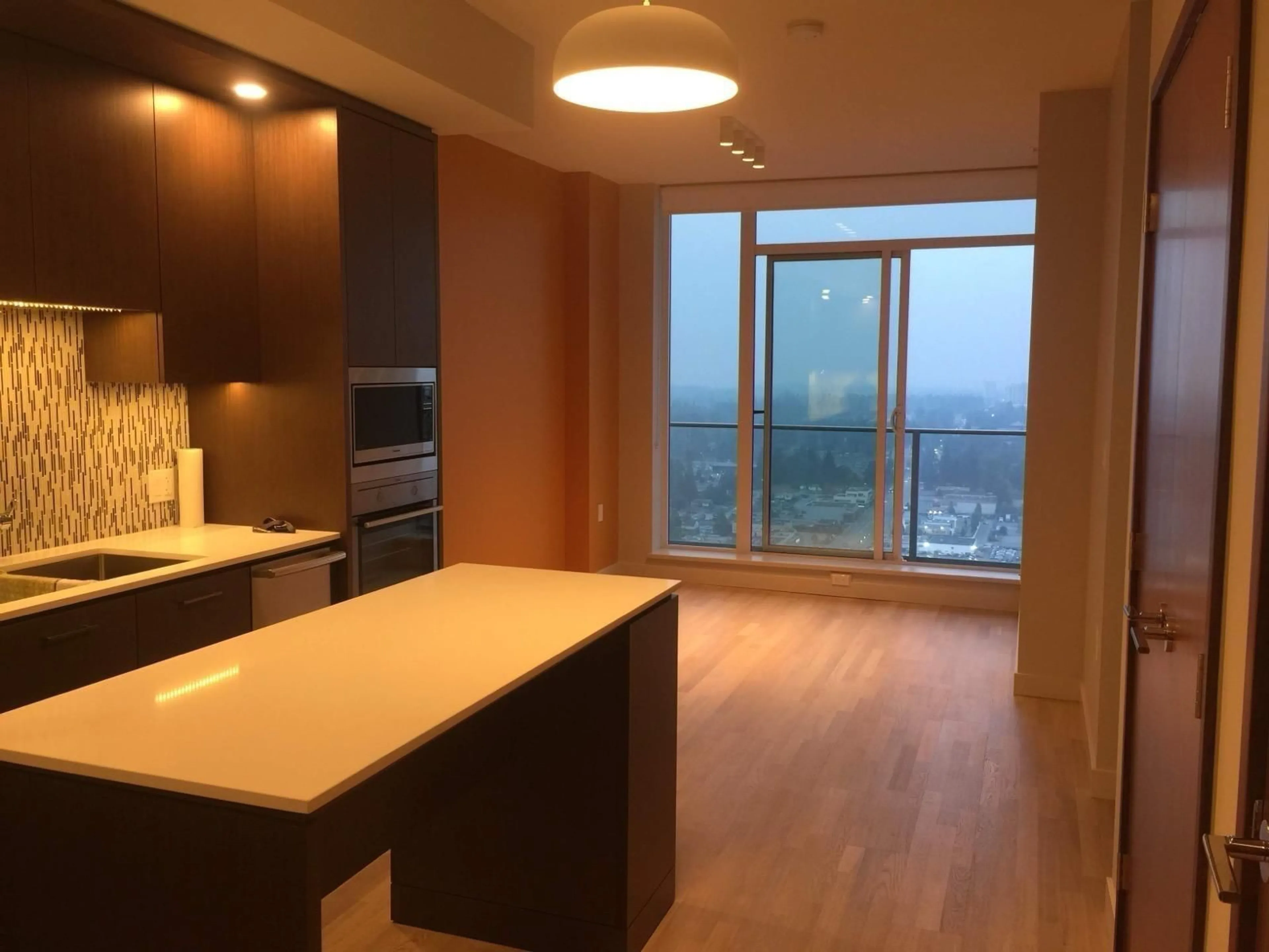 Unknown for 3803 - 13495 CENTRAL AVENUE, Surrey British Columbia V3T0K2