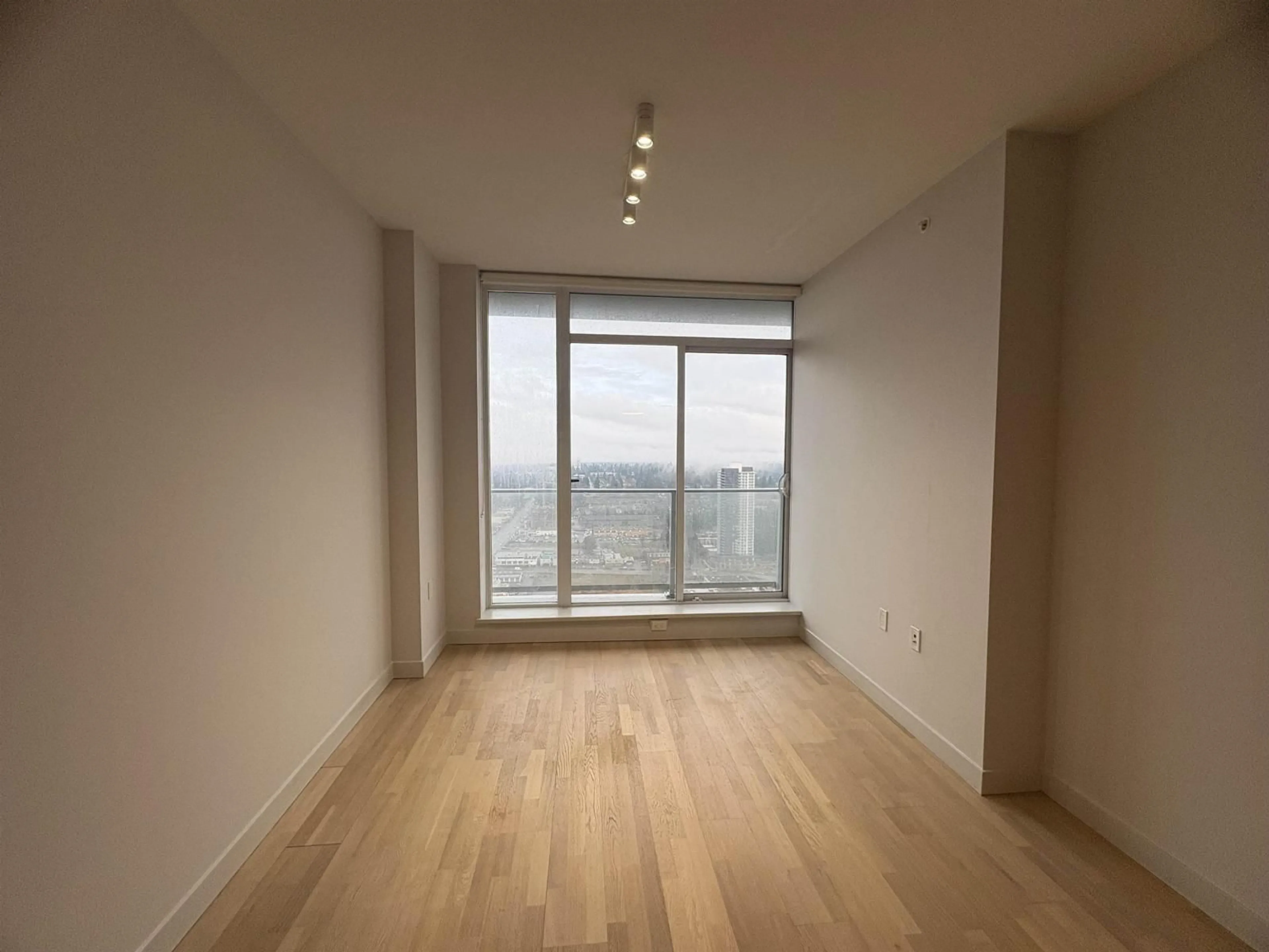 A pic of a room for 3803 - 13495 CENTRAL AVENUE, Surrey British Columbia V3T0K2