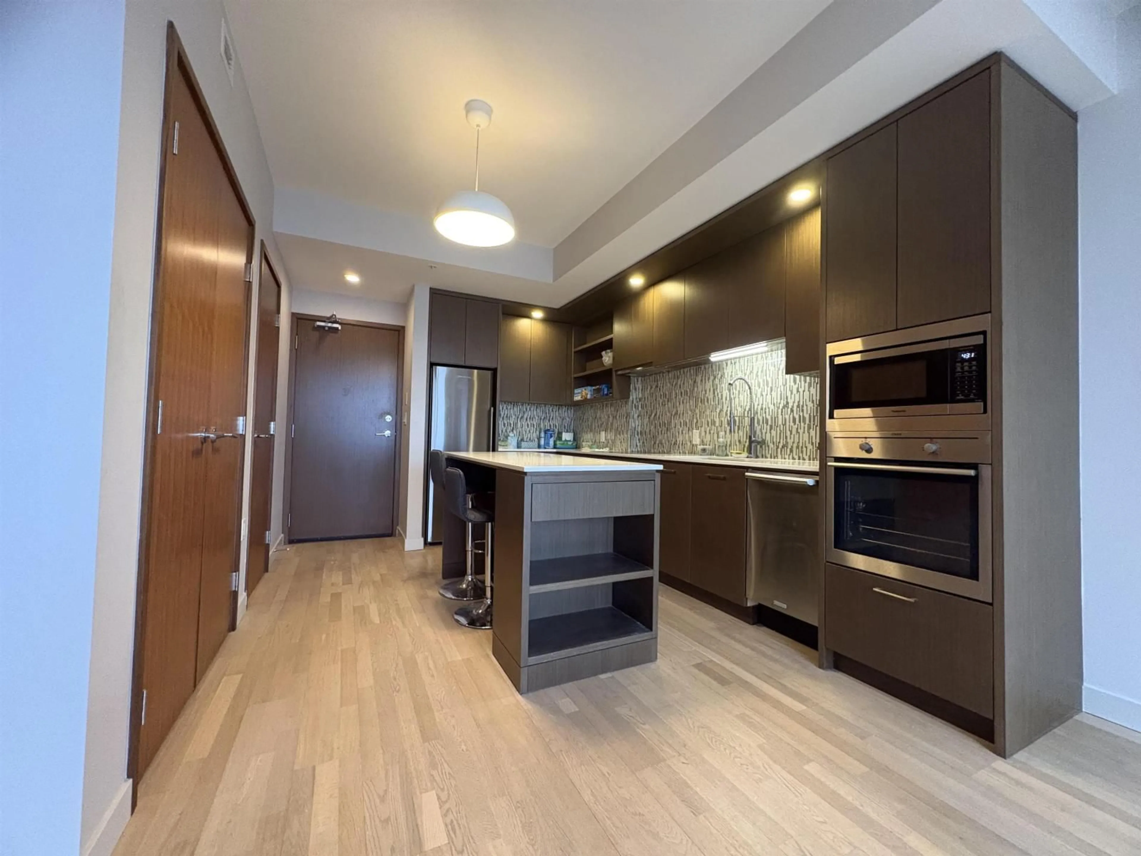 Open concept kitchen, unknown for 3803 - 13495 CENTRAL AVENUE, Surrey British Columbia V3T0K2