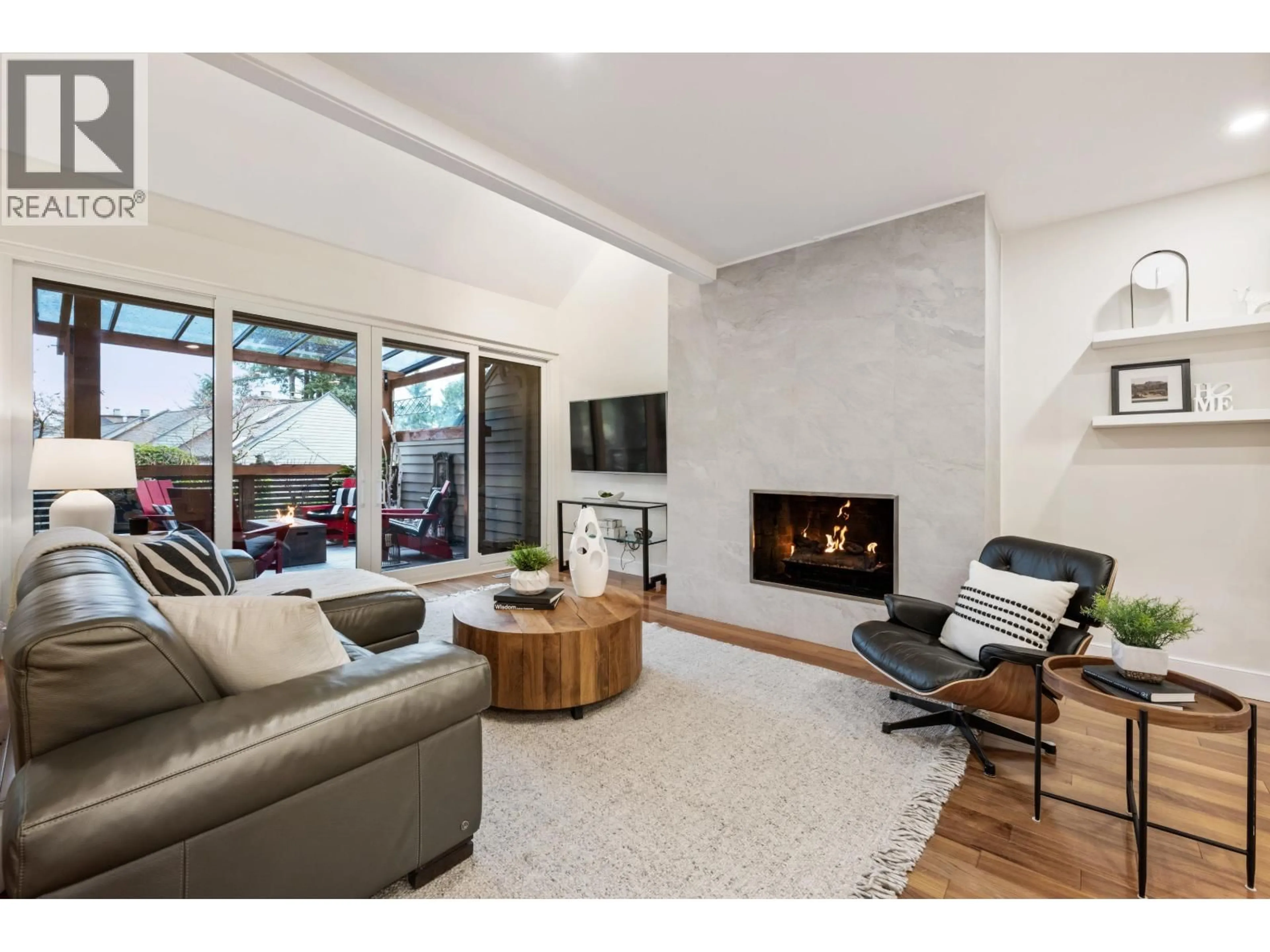 Living room with furniture, unknown for 25 - 4957 MARINE DRIVE, West Vancouver British Columbia V7W2P5