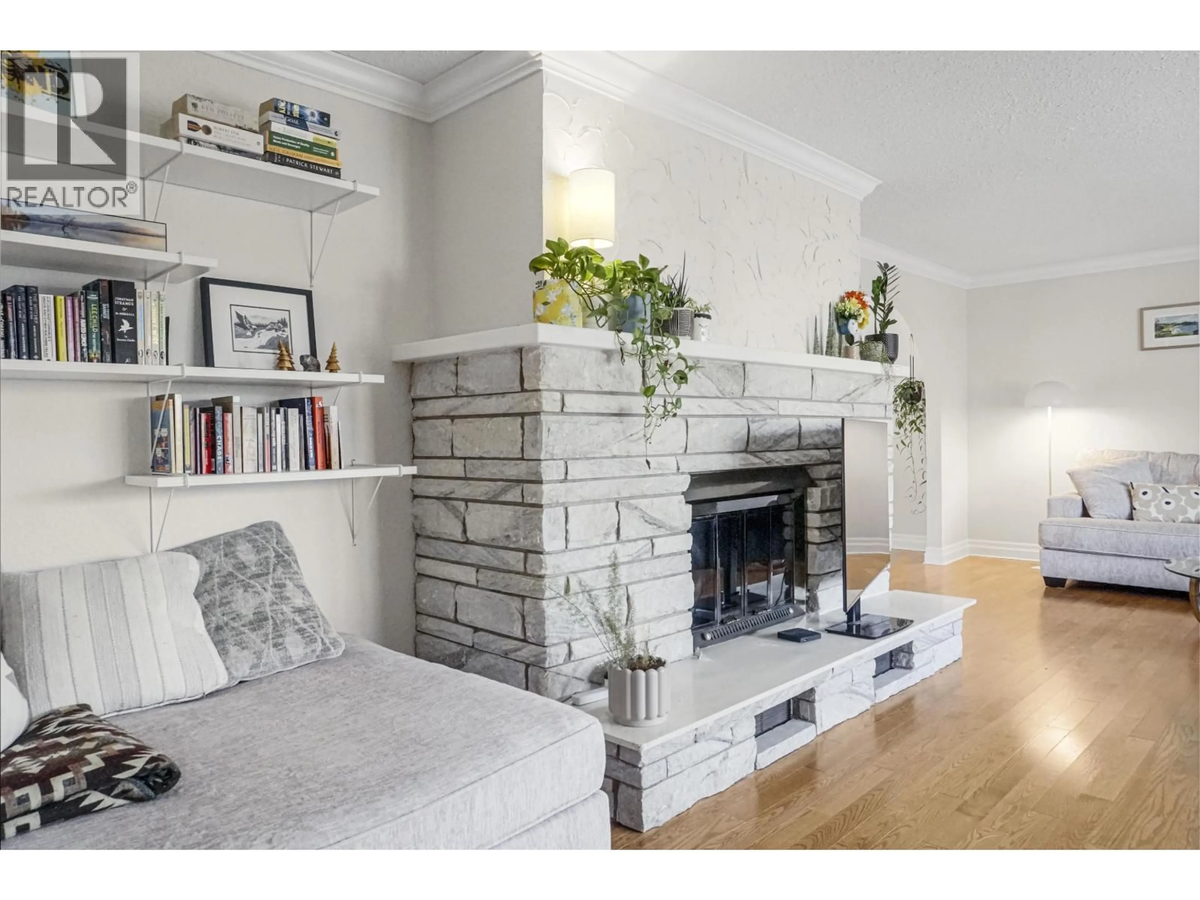 Living room with furniture, unknown for 140 SMITH STREET, Kitimat British Columbia V8C2R5