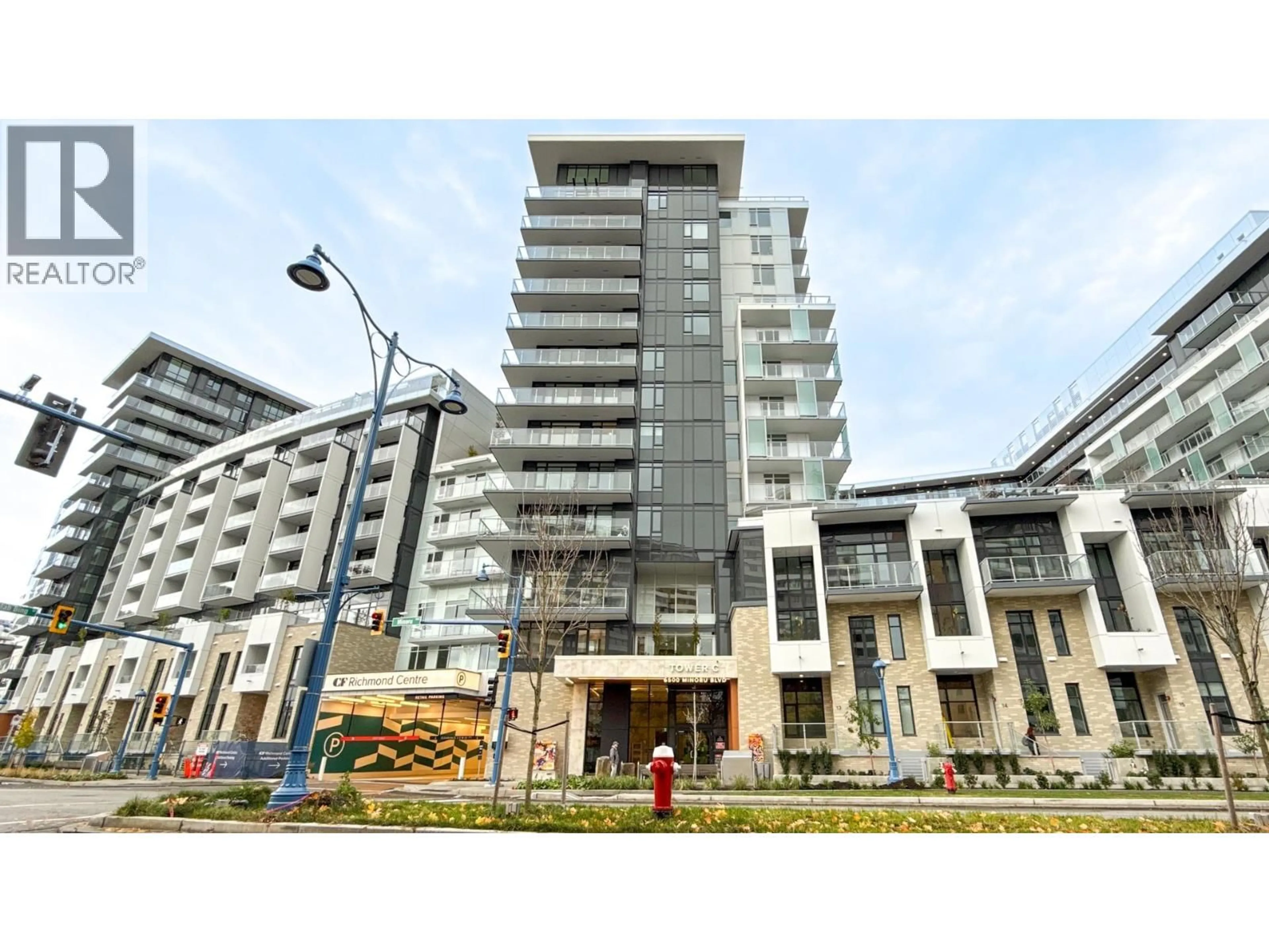 Indoor foyer for 744 - 6500 MINORU BOULEVARD, Richmond British Columbia V6Y0N2