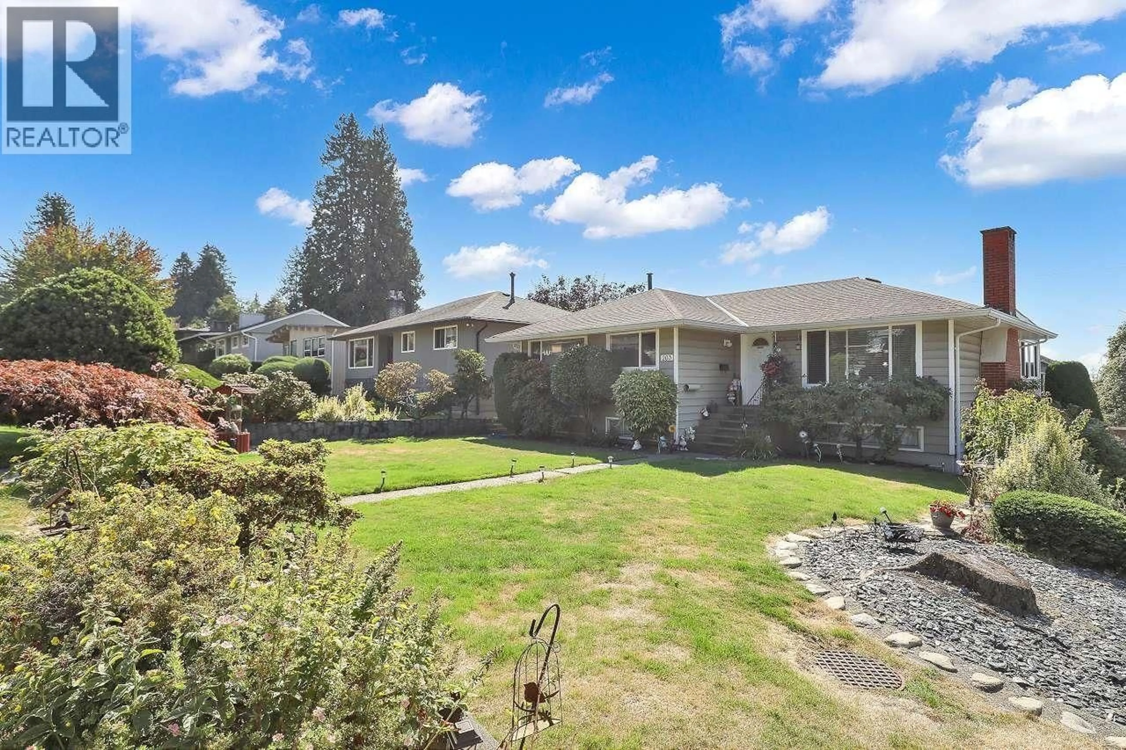 A pic from outside/outdoor area/front of a property/back of a property/a pic from drone, water/lake/river/ocean view for 203 26TH STREET, North Vancouver British Columbia V7N1A7