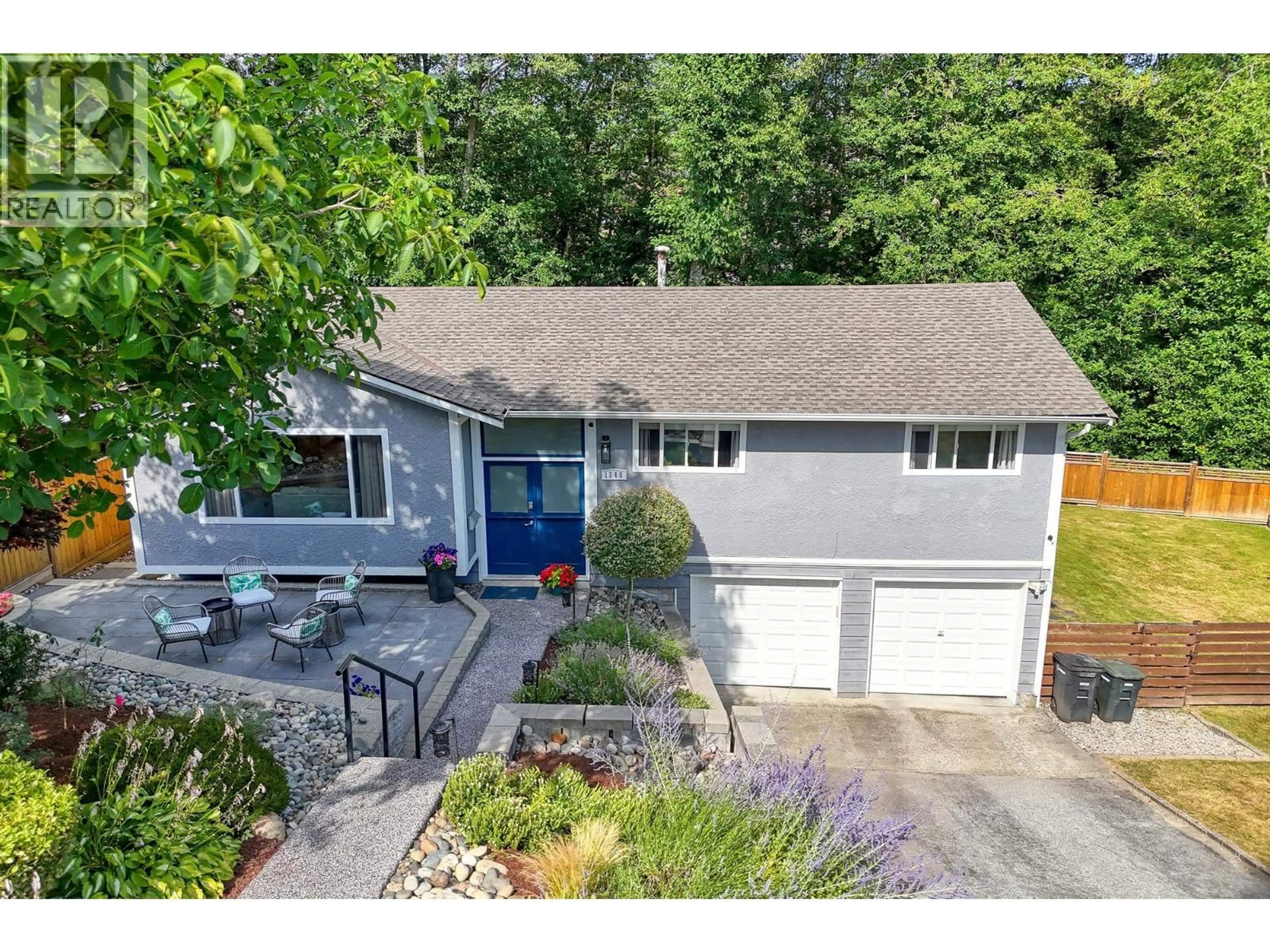 A pic from outside/outdoor area/front of a property/back of a property/a pic from drone, street for 1340 LORILAWN COURT, Burnaby British Columbia V5B3N5