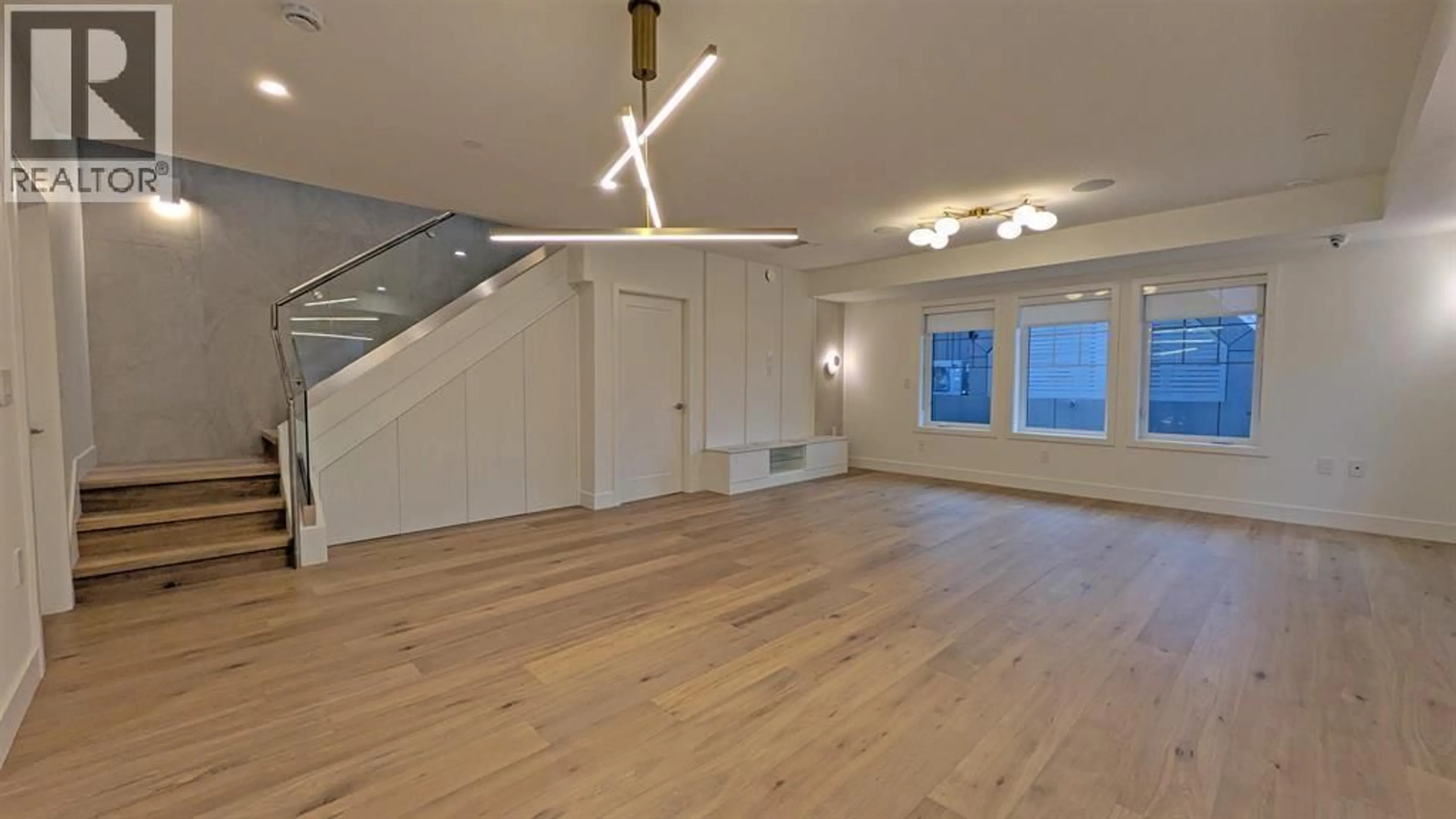 A pic of a room for 1139 33RD AVENUE, Vancouver British Columbia V6M1A3