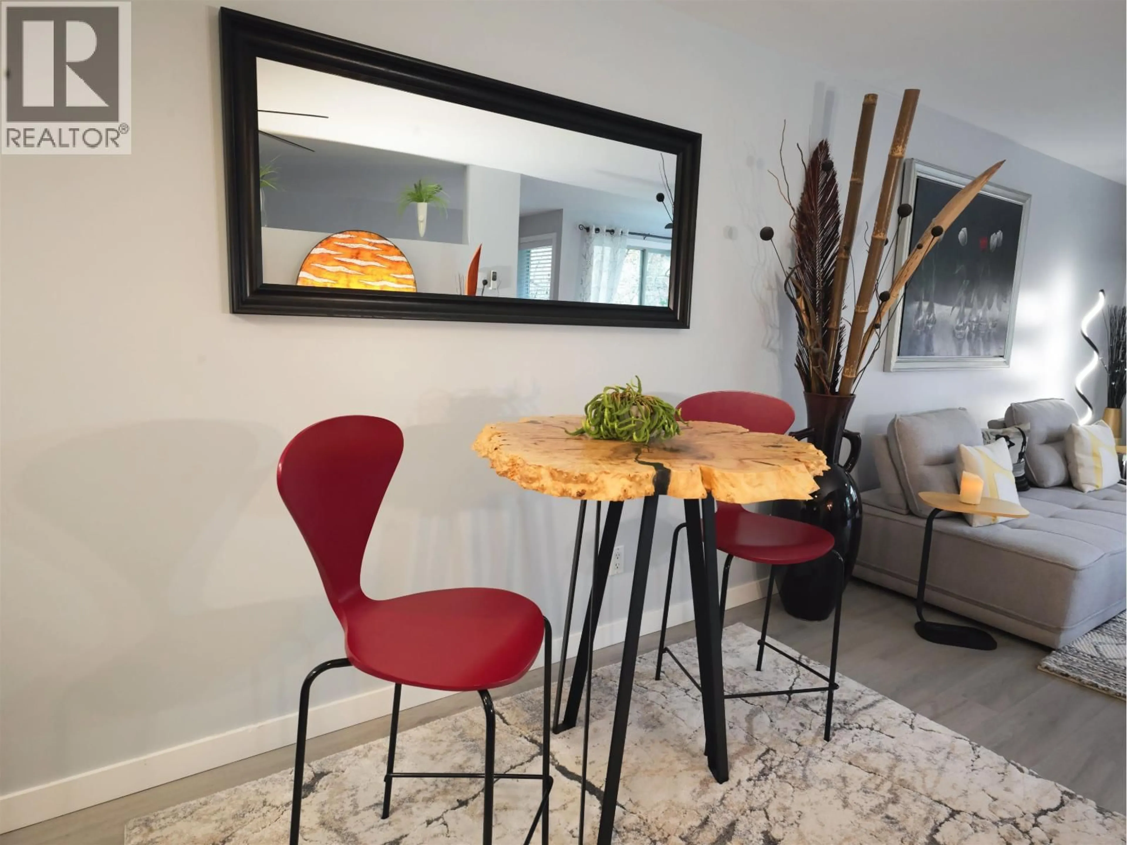 Unknown for 204 - 1550 MARINER WALK, Vancouver British Columbia V6J4X9