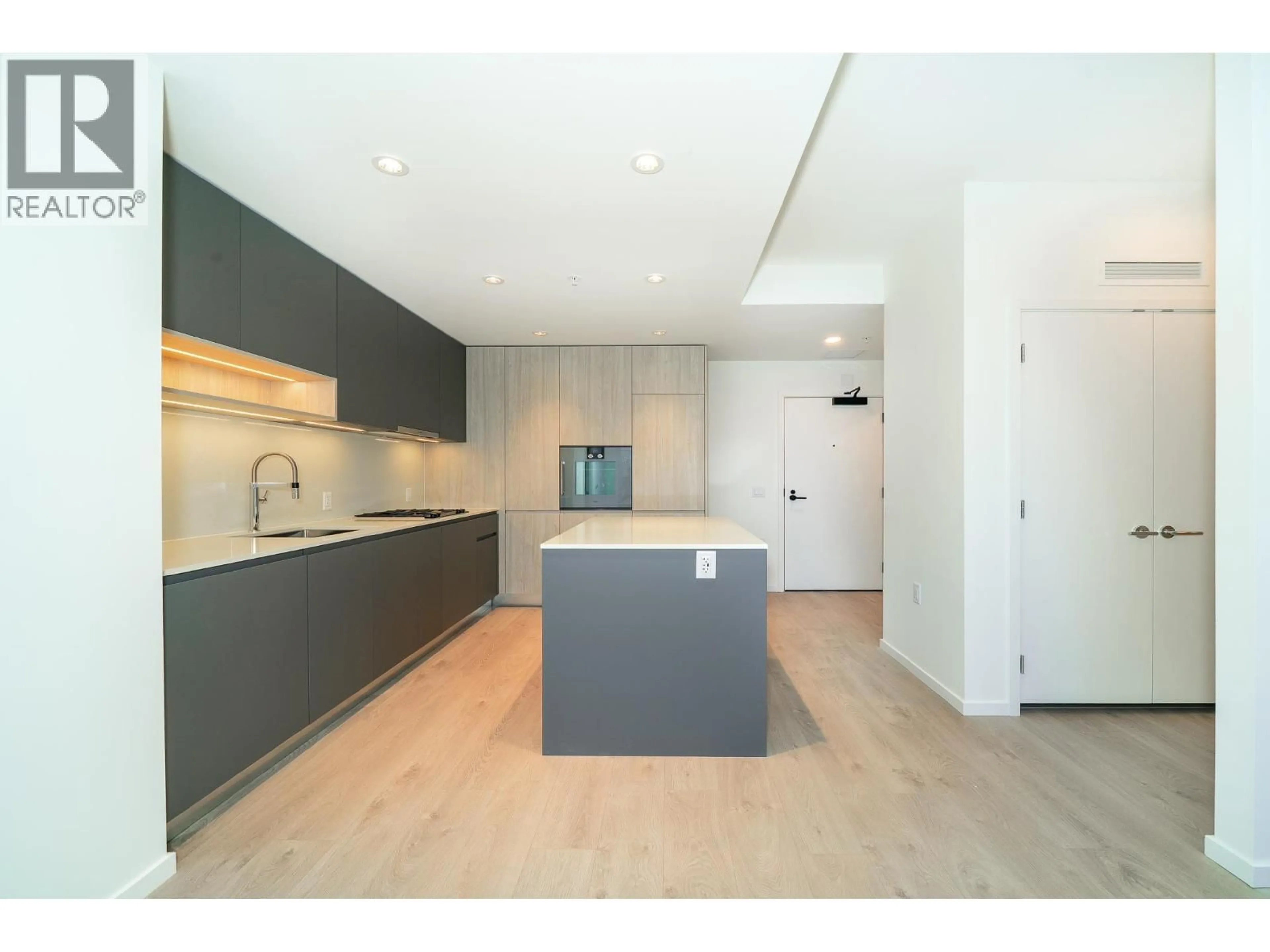Open concept kitchen, unknown for 417 - 6200 MINORU BOULEVARD, Richmond British Columbia V6Y0M9