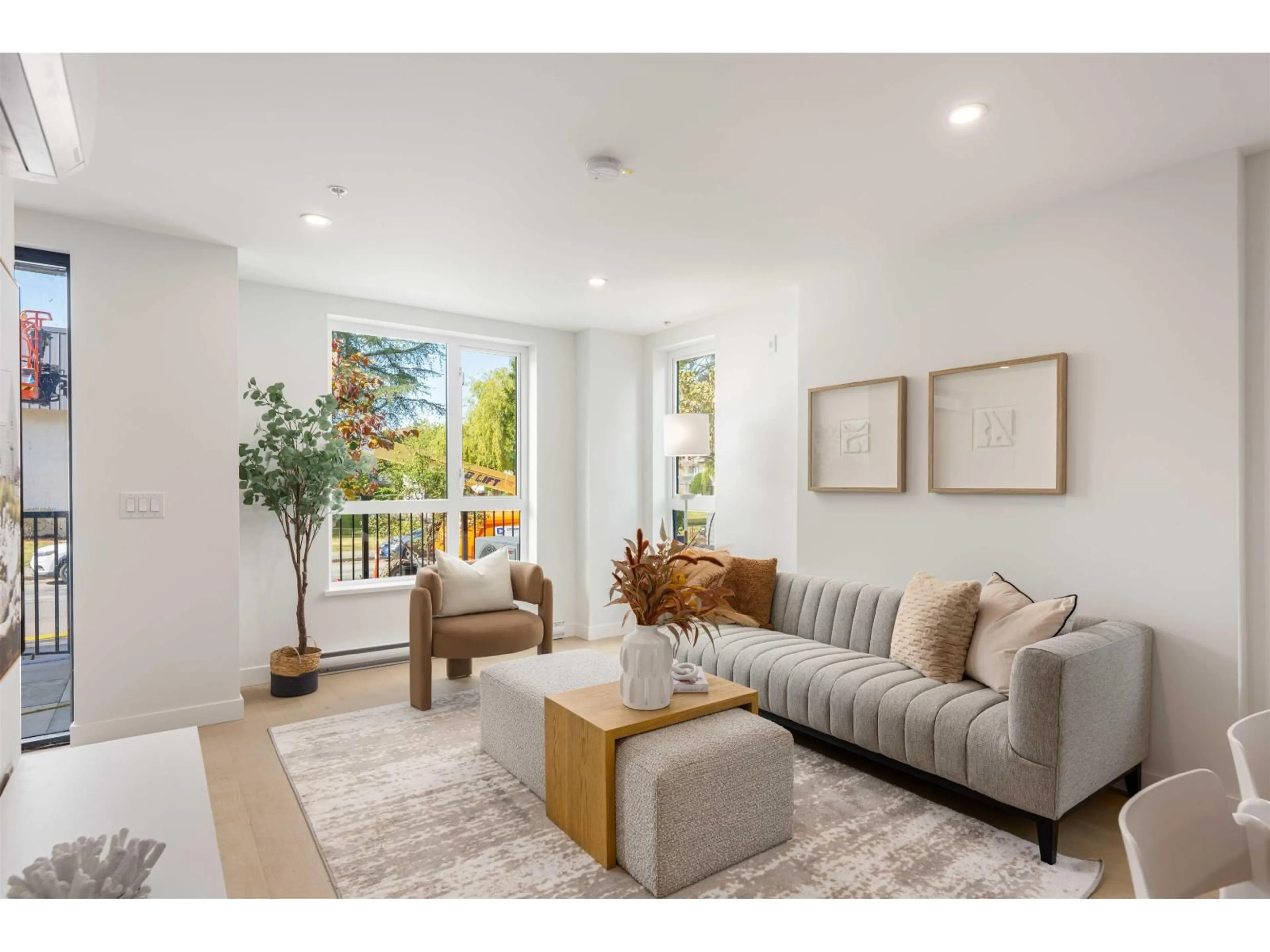 Living room with furniture, unknown for 109 - 5398 207 STREET, Langley British Columbia V3A2E6