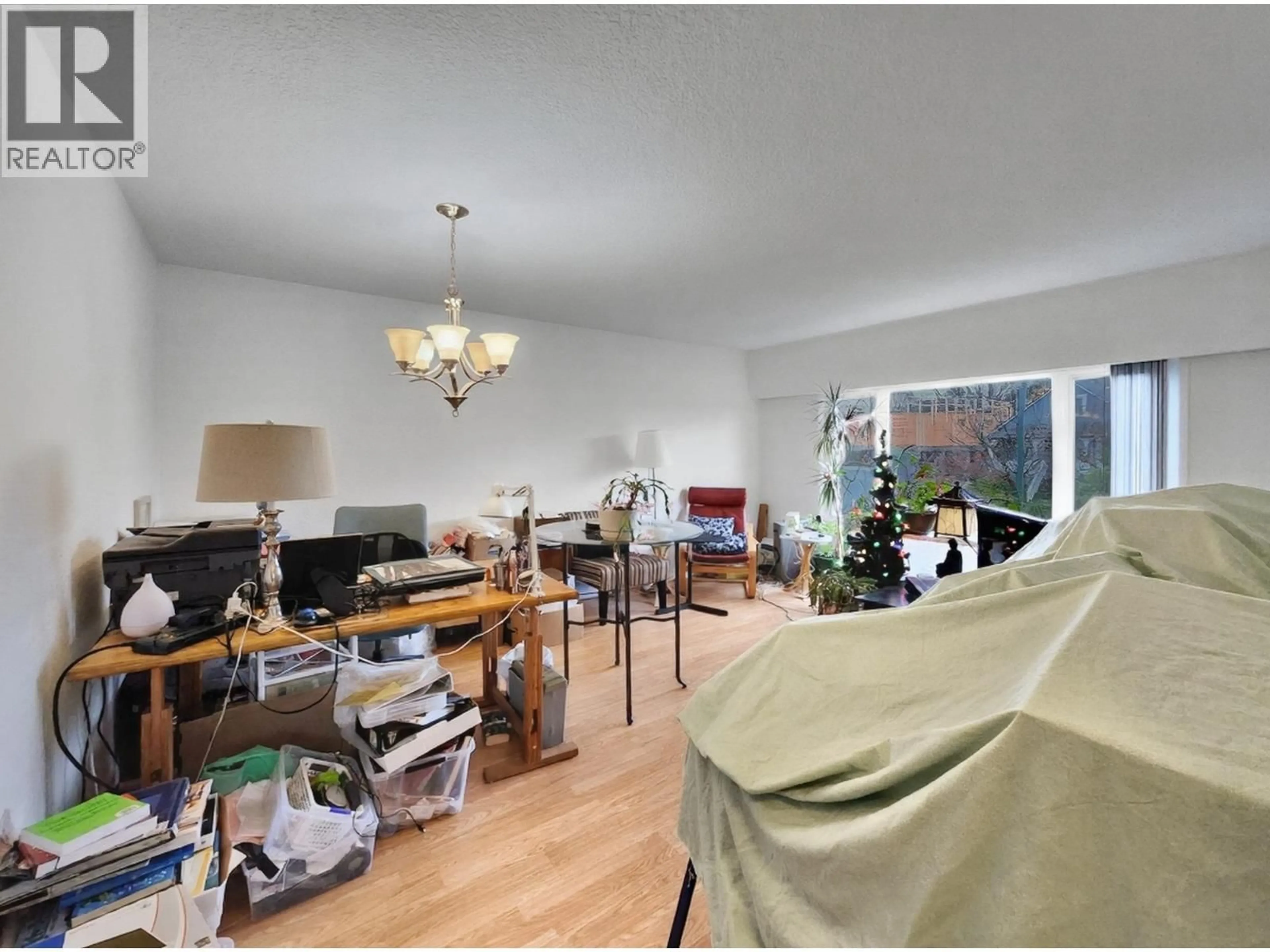 A pic of a room for 1621 ADANAC STREET, Vancouver British Columbia V5L2C7