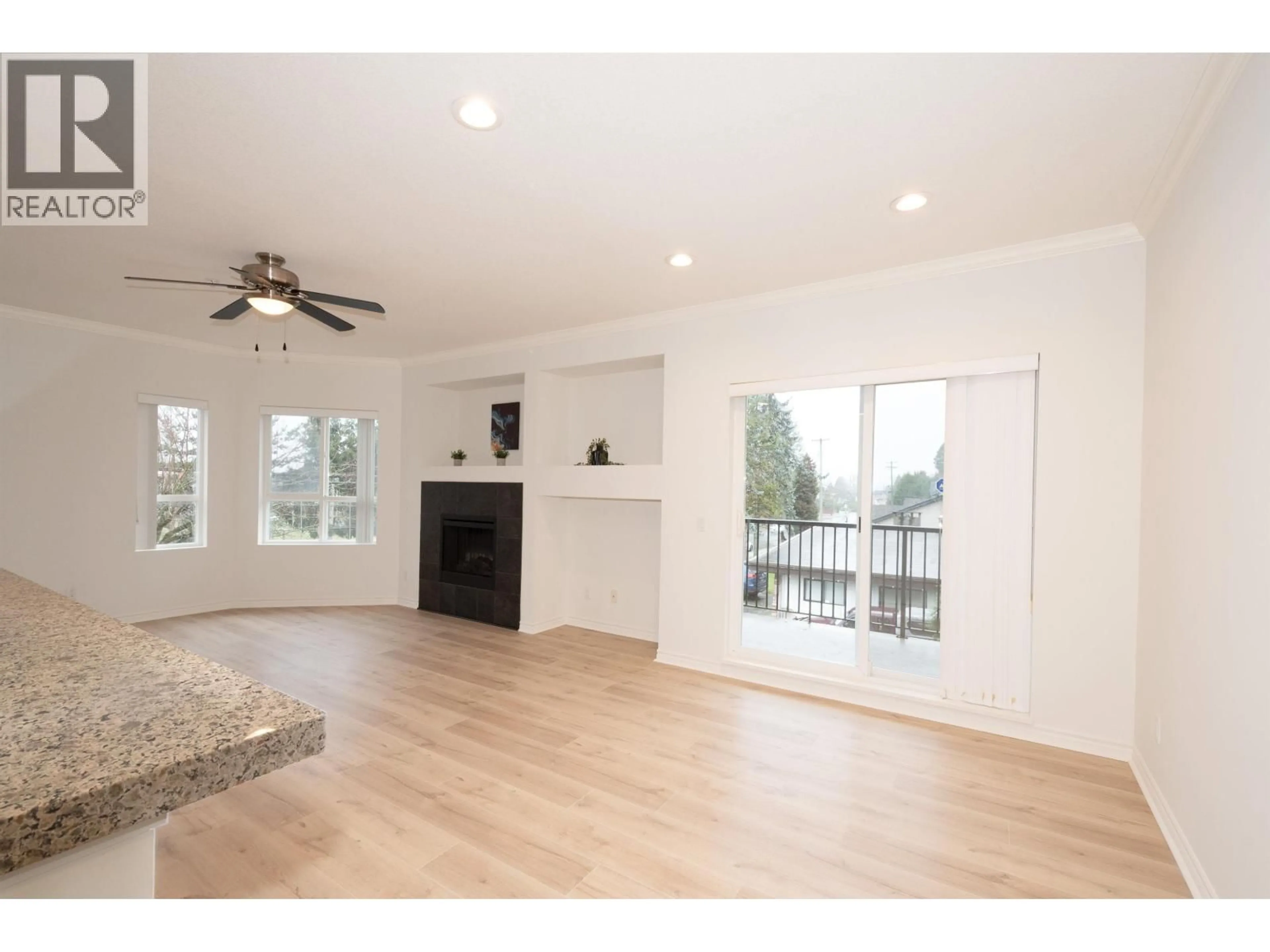 Unknown for 202 - 12090 227 STREET, Maple Ridge British Columbia V2X6J5