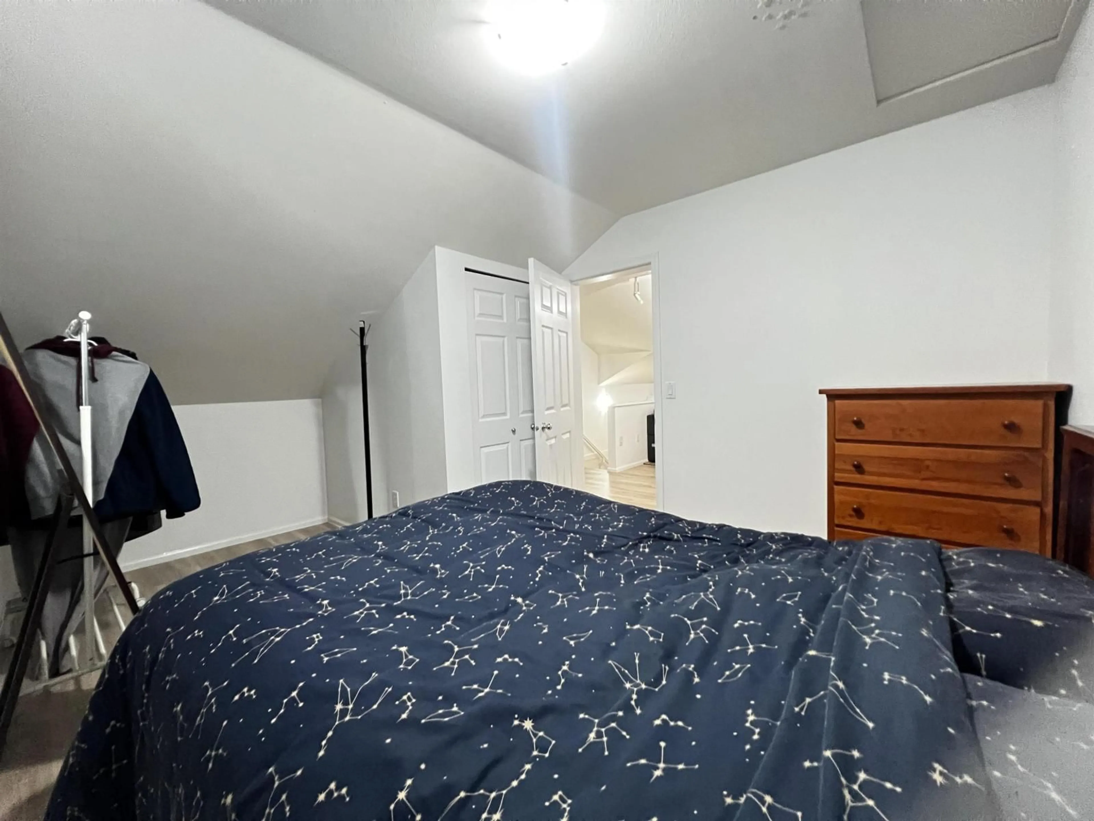 A pic of a room for 75 - 12110 75A AVENUE, Surrey British Columbia V3W1M1