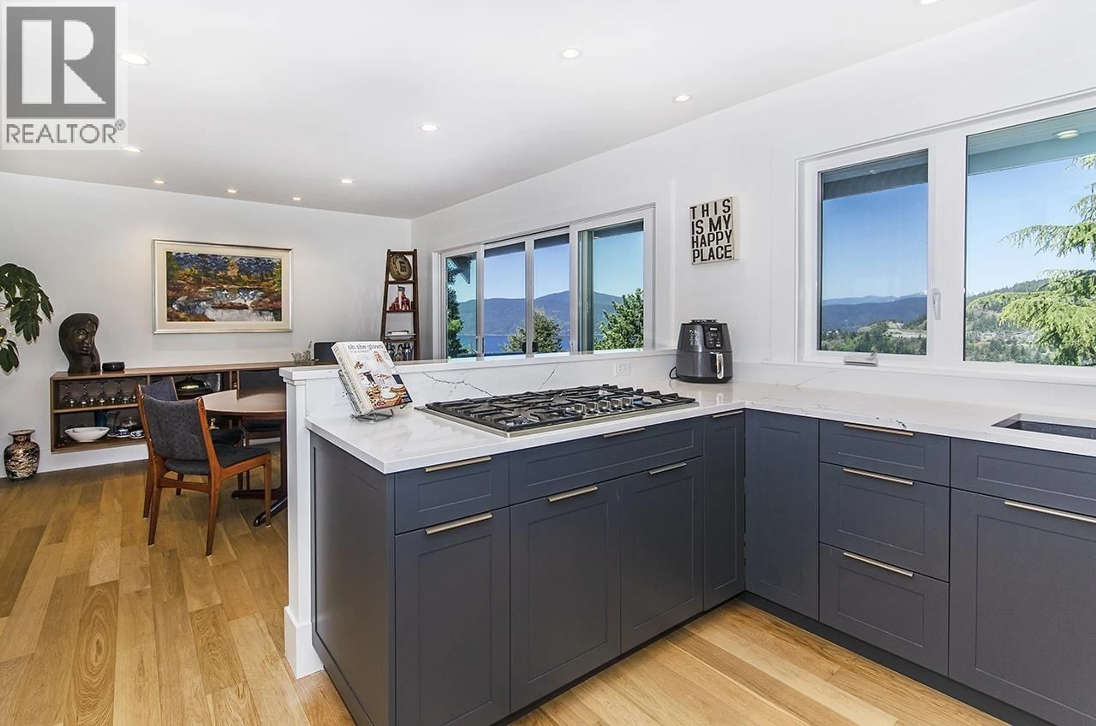 Open concept kitchen, unknown for 5237 TIMBERFEILD ROAD, West Vancouver British Columbia V7W2Y5